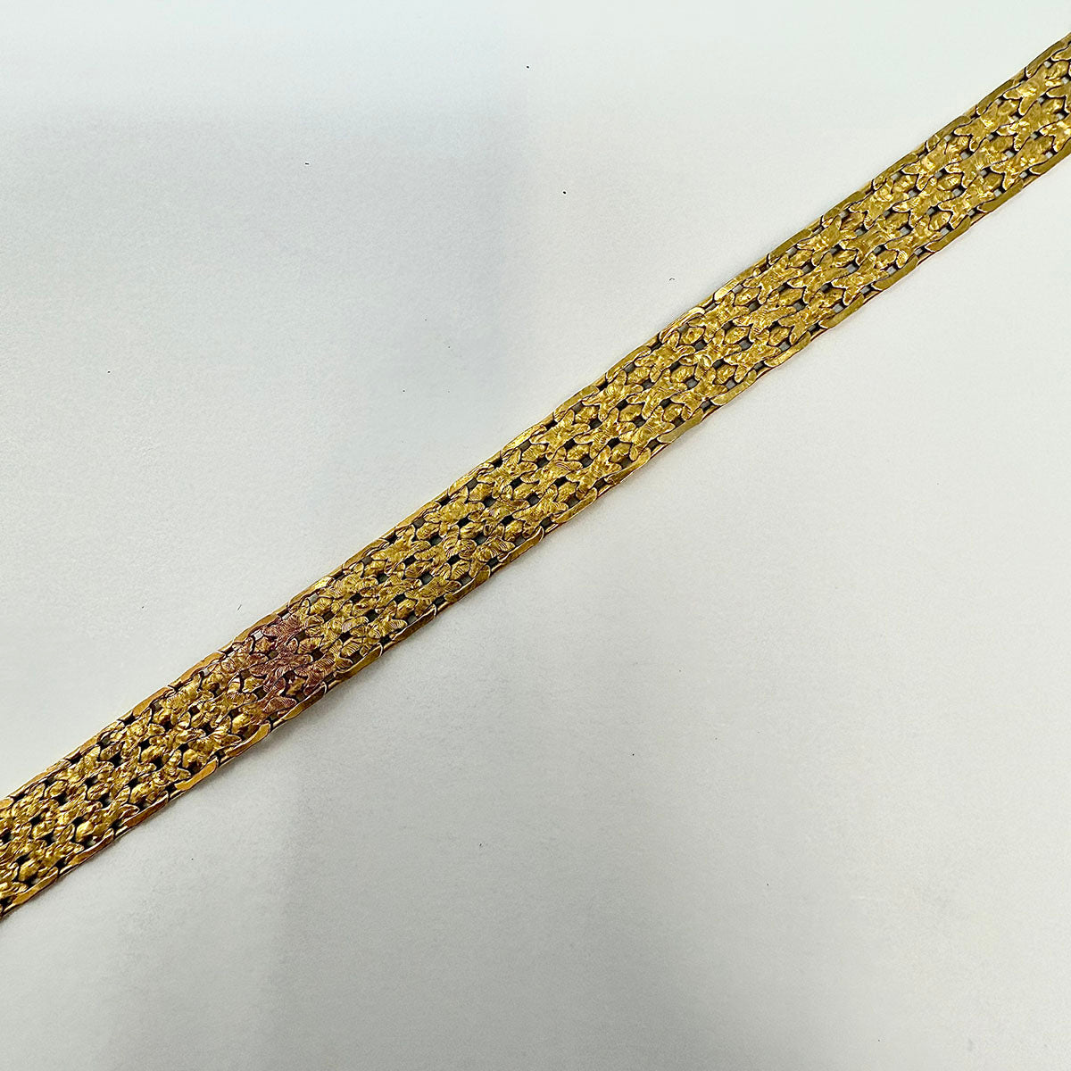 14K Gold Mesh Bracelet for Women - Elegant & Dainty Chain Bracelet - Perfect for Everyday Wear, Gift Giving & Special Occasions