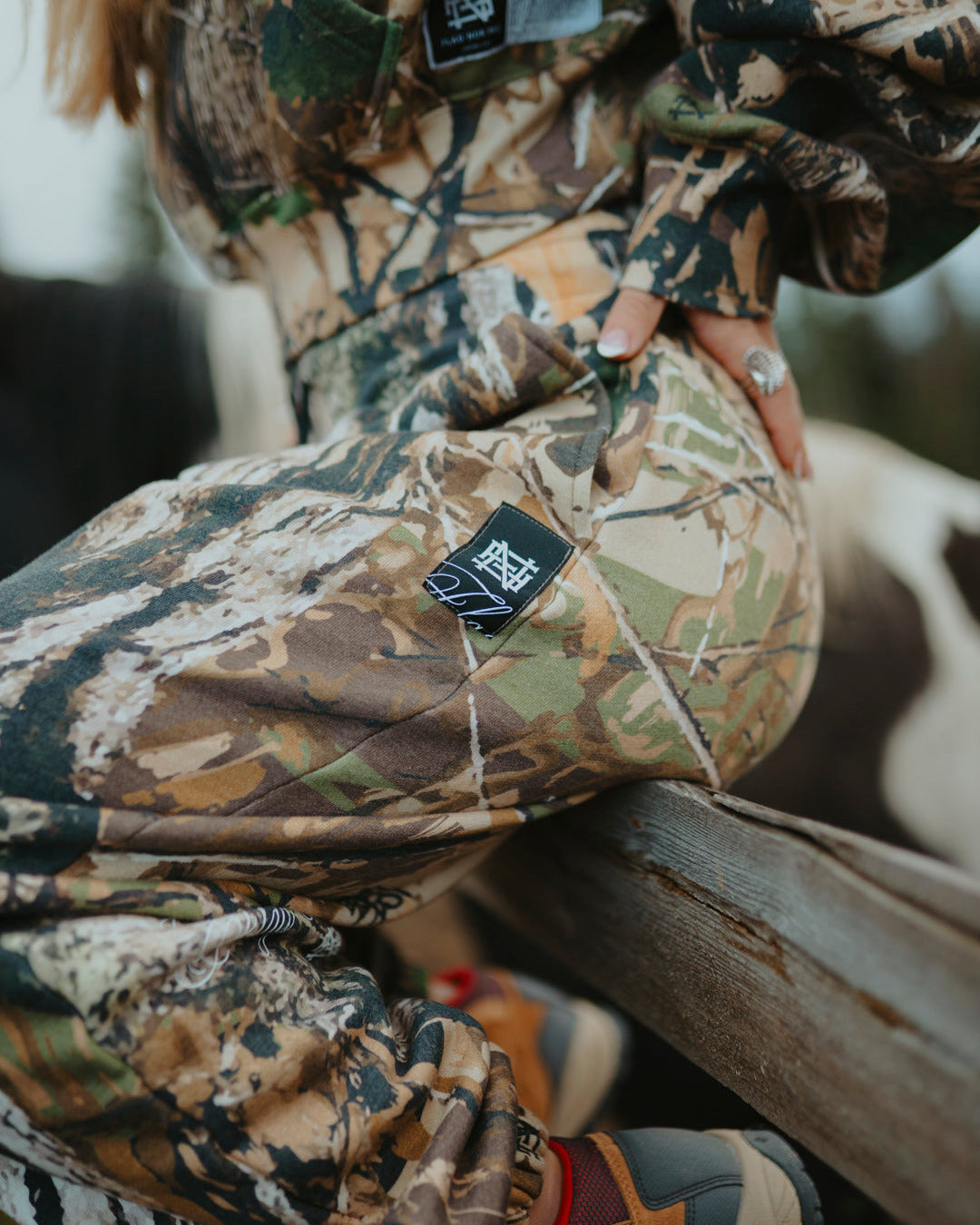 Women's Oversized Camo Sweatpants - Comfortable Loungewear for Casual Wear, Workout & Relaxation at Home