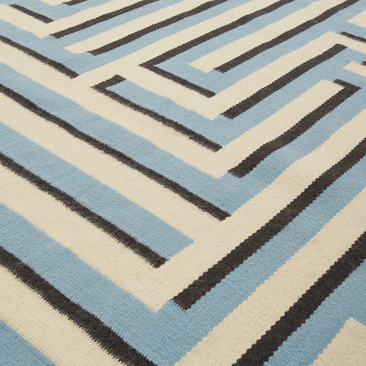 Labyrinth Flatweave Rug - Non-Slip Bohemian Area Rug for Living Room, Bedroom & Dorm - Soft Geometric Design Home Decor