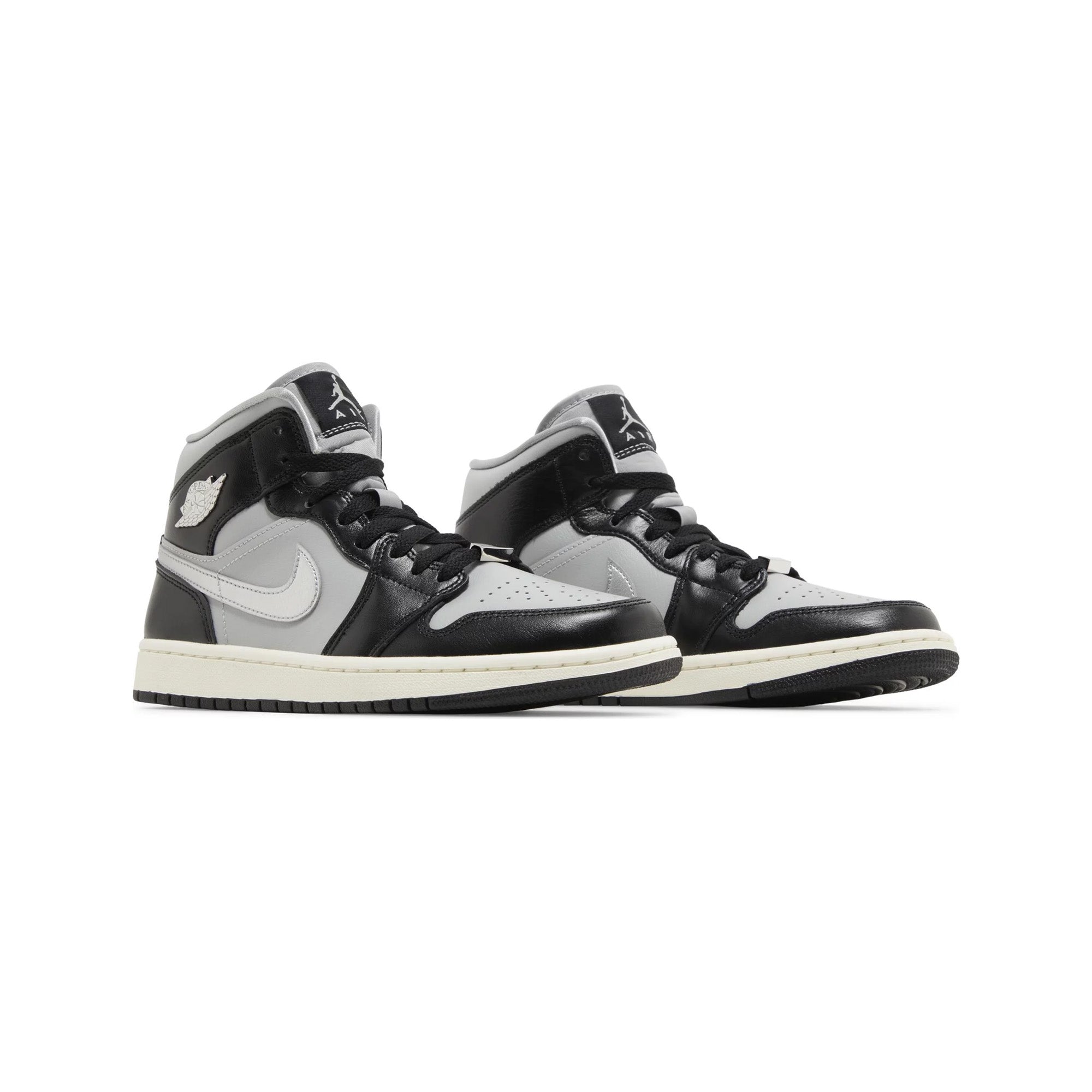 Air Jordan 1 Mid SE 'Black Metallic Silver' Women's Basketball Shoes 2023 - Stylish Sneakers for Casual Wear, Street Fashion & Gym Workouts