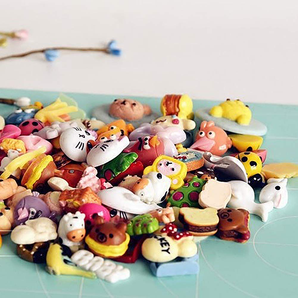 100 Pcs Magik Slime Bread Candy Flatbacks - Resin Flat Back Scrapbooking Charms for DIY Crafts (Assorted Animals & Cartoon Designs) - Perfect for Scrapbooking, Jewelry Making, and Kids' DIY Projects