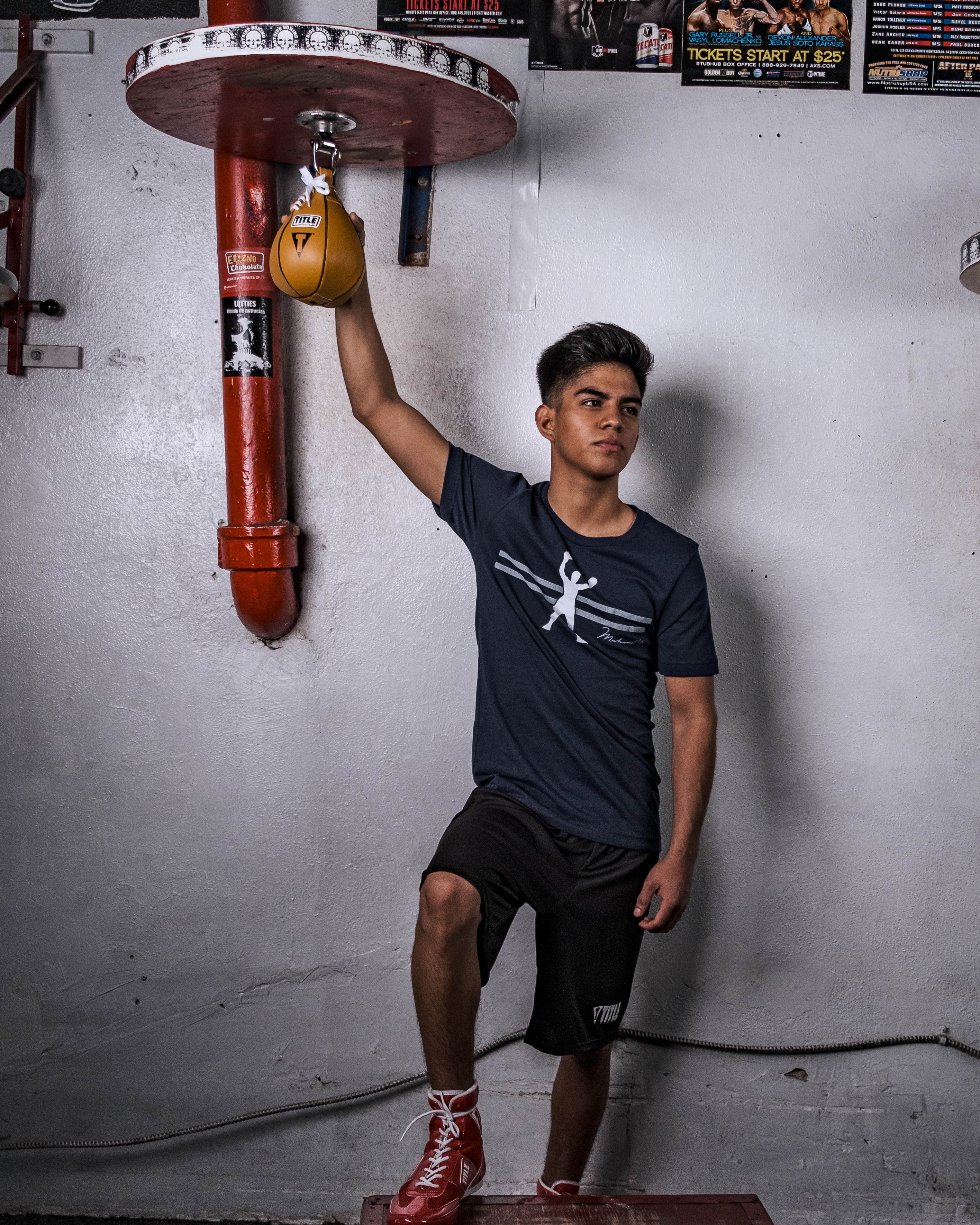 TITLE Boxing Super Speed Bags for Training - Professional Punching Bag for Boxing, MMA & Fitness Workouts | Home Gym & Boxing Club Equipment