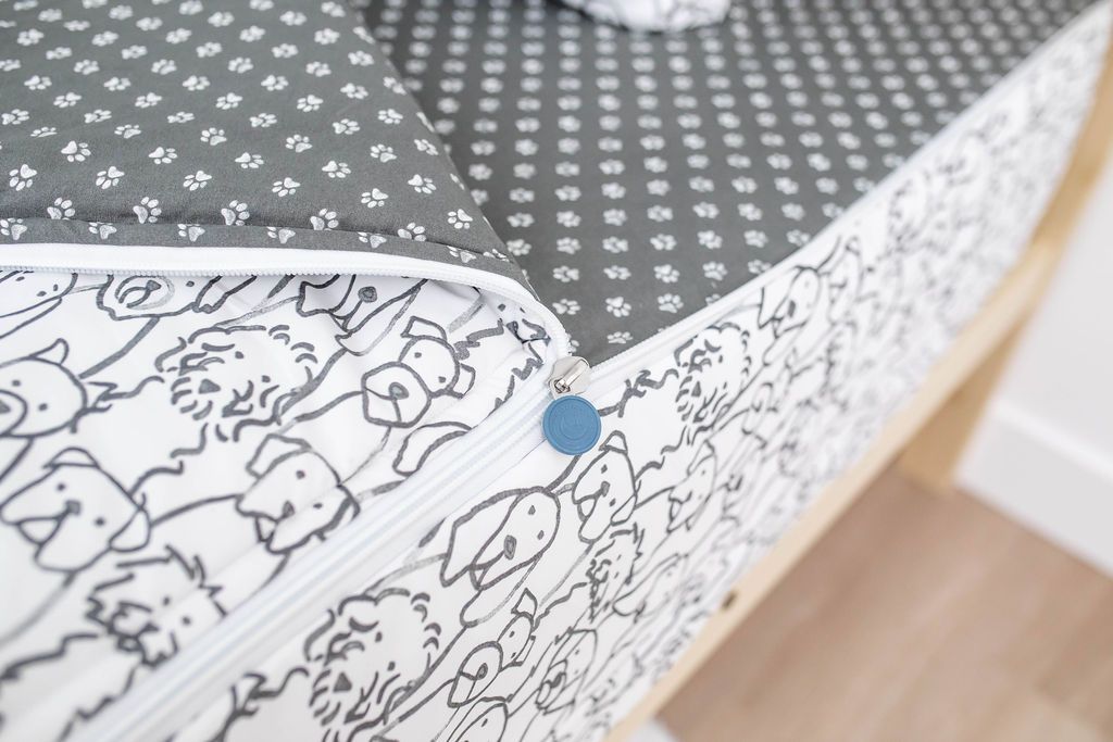 **Cozy Puppy Dog Zipper Bedding Set - Soft & Washable Pet Bed Cover for Small Dogs - Perfect for Crates, Kennels & Home Use**