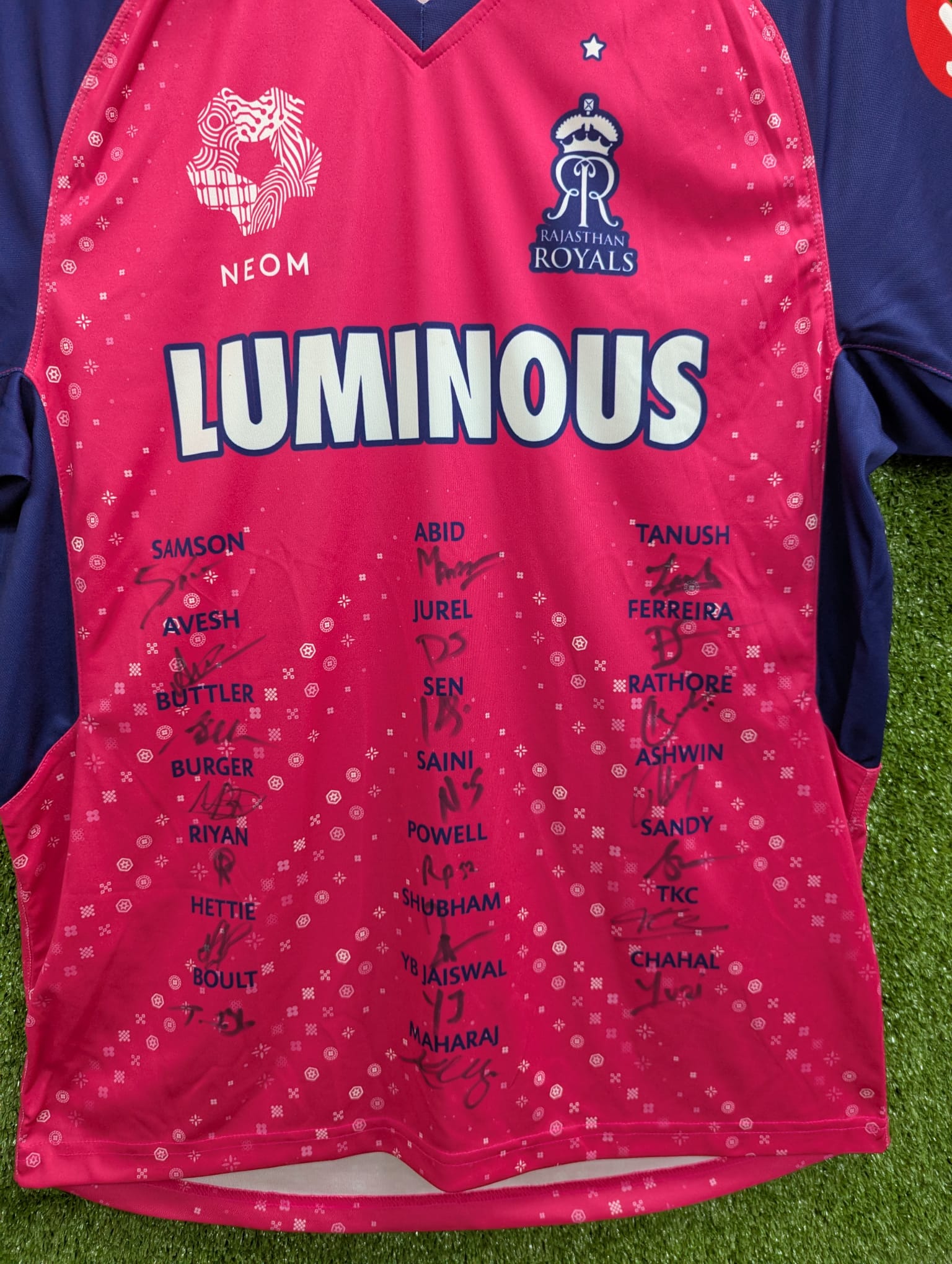 Official IPL Rajasthan Royals Signed Players Jersey - Authentic Cricket Memorabilia for Fans & Collectors - Perfect for Gifting & Display