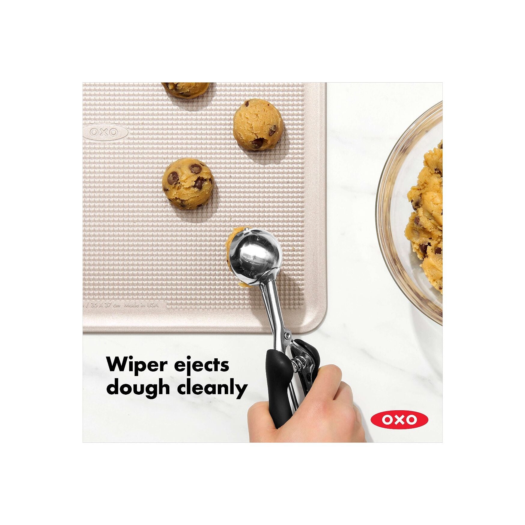 Premium Stainless Steel Medium Cookie Scoop - Perfect for Baking Uniform Cookies, Cupcakes, and Muffins - Ideal for Home Bakers and Professional Chefs