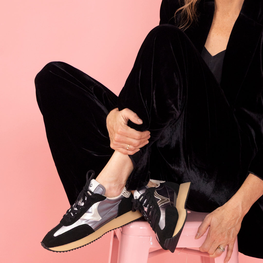 Original Title: 1134111 Negro VICTORIA   Optimized Title: Premium Victoria Black Women's Shoes - Stylish & Comfortable Footwear for Work, Parties & Everyday Wear