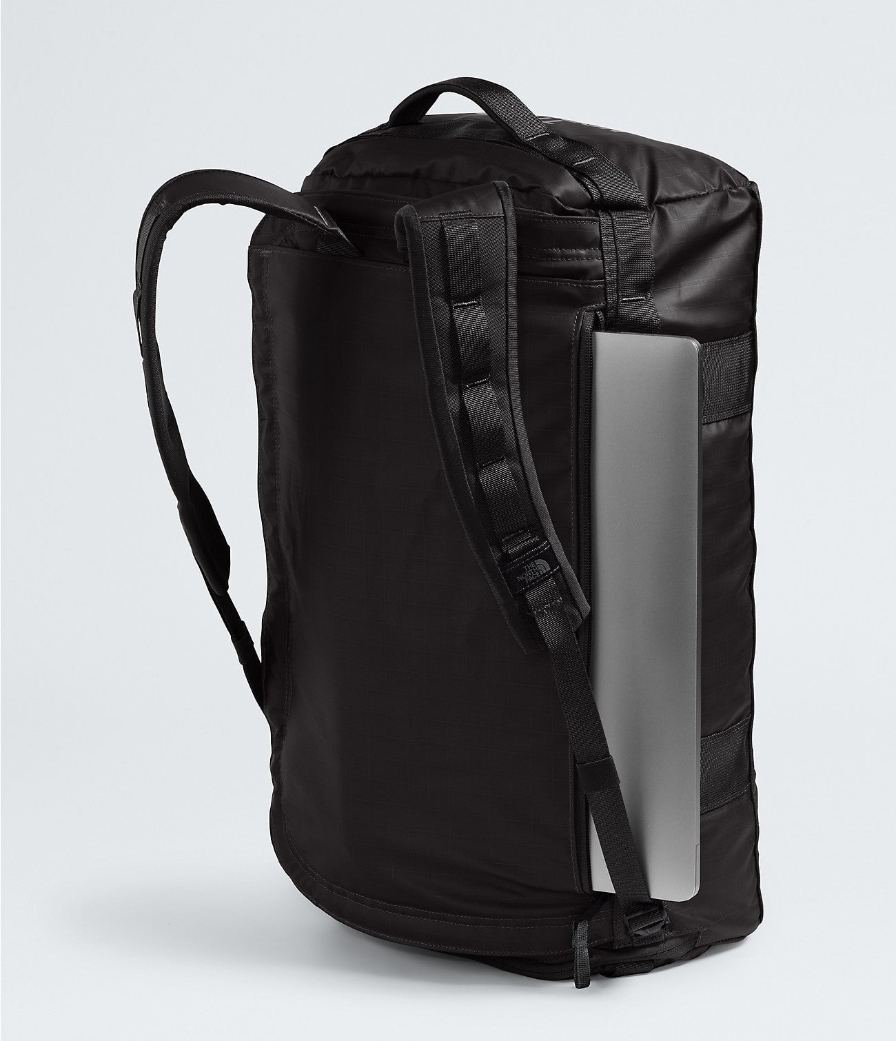 The North Face Base Camp Voyager Duffel 32L - Durable Travel Duffel Bag for Hiking, Camping & Gym - Water-Resistant & Lightweight Carry-On Luggage