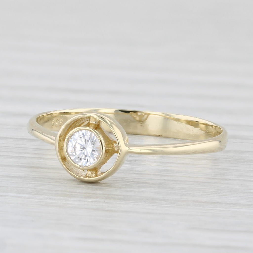 0.15ct Cubic Zirconia Round Solitaire Engagement Ring in 14k Yellow Gold, Size 8 - Perfect for Proposals, Anniversaries & Special Occasions