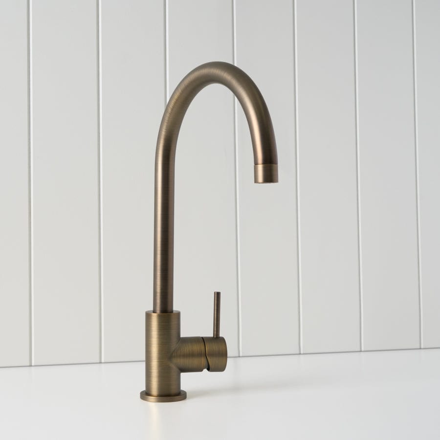 Vintage Sydney Round Kitchen Faucet in Antique Brass - Perfect for Farmhouse, Industrial & Modern Kitchen Sinks