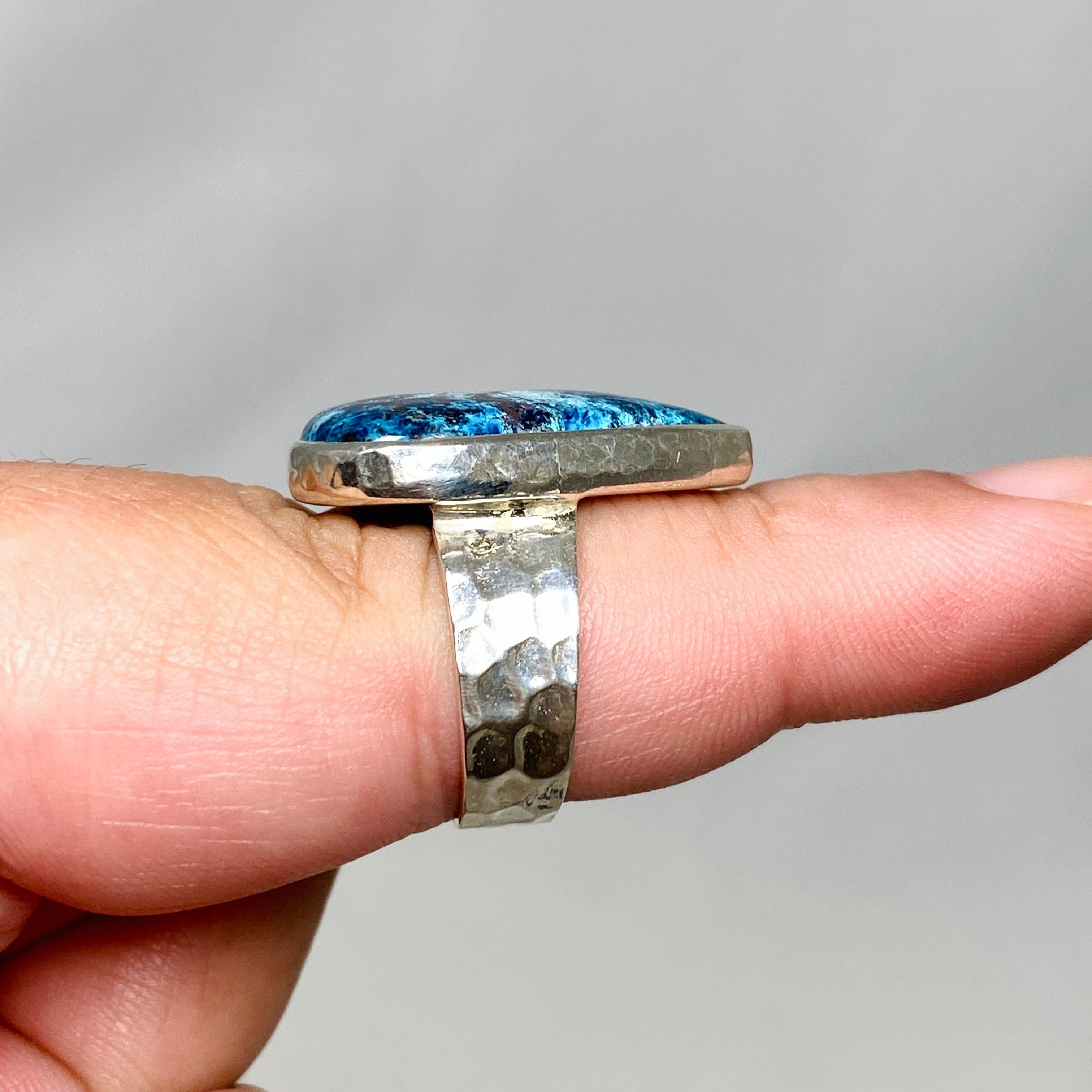 Shattuckite Teardrop Ring with Hammered Band - Size 8 Blue Gemstone Jewelry KRGJ3218 - Perfect for Boho Chic Outfits & Spiritual Healing
