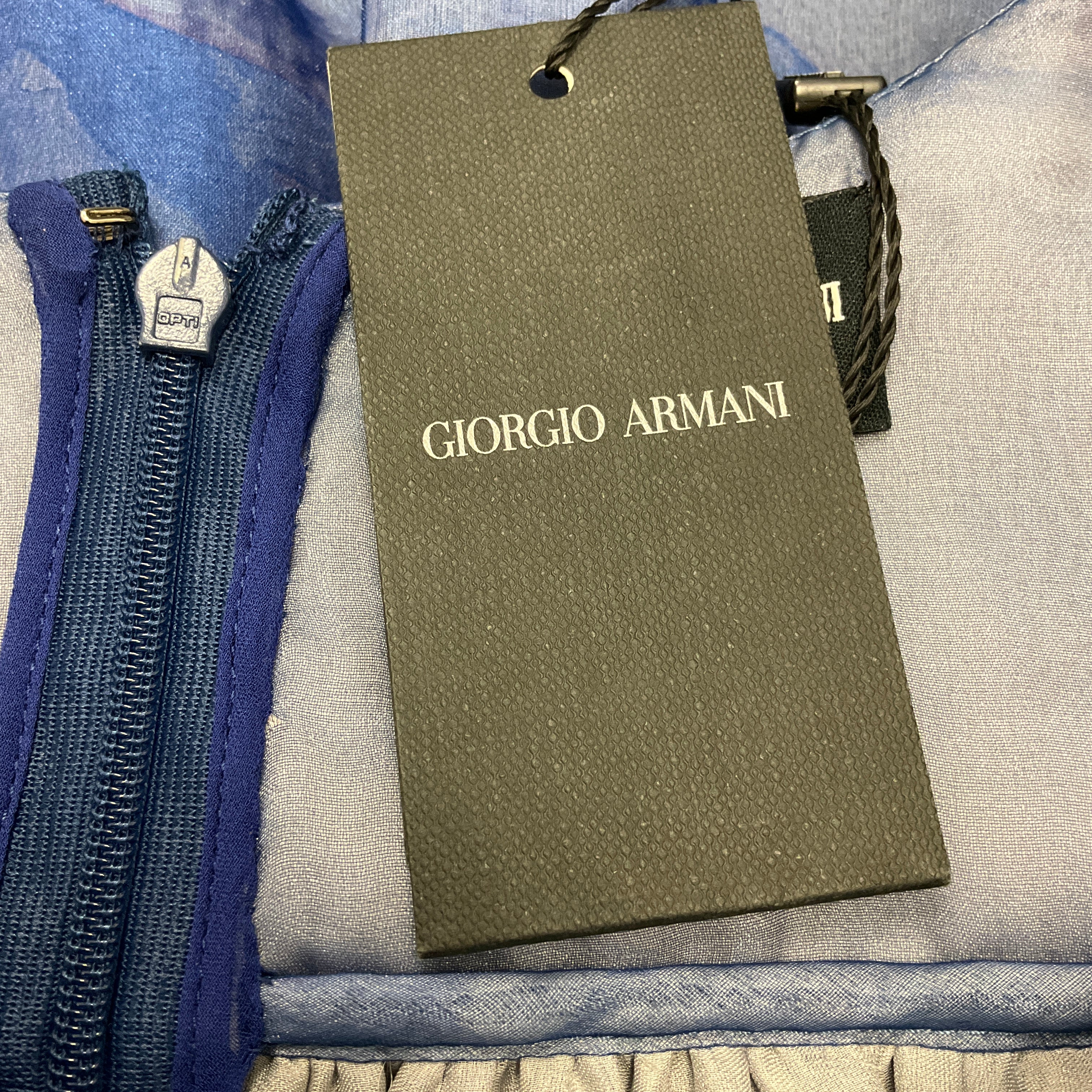 Giorgio Armani Blue 2014 Printed Long Sleeve Chiffon Cocktail Dress - Elegant Evening Wear for Parties, Weddings & Special Occasions