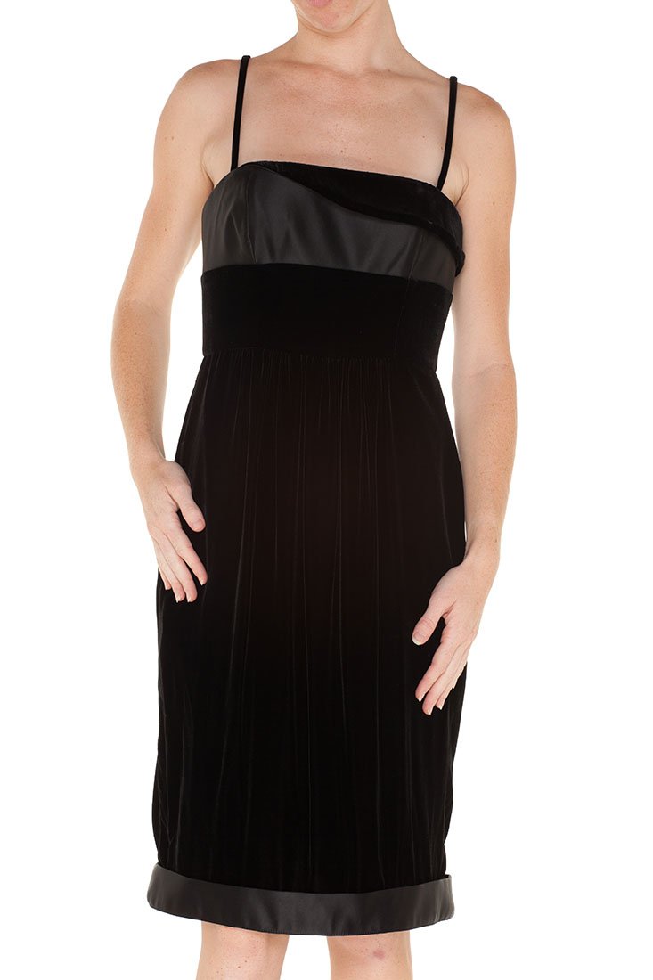 Elegant Black Rayon Knee-Length Dress for Women - Comfortable & Stylish Casual Wear for Office, Party & Everyday Outfits