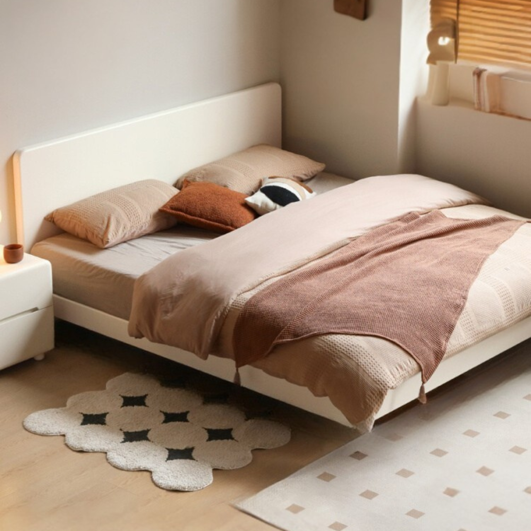 Modern Simple Cream Style Poplar Solid Wood Bed - Queen Size, Sturdy & Elegant for Master Bedroom, Guest Room, or Dormitory