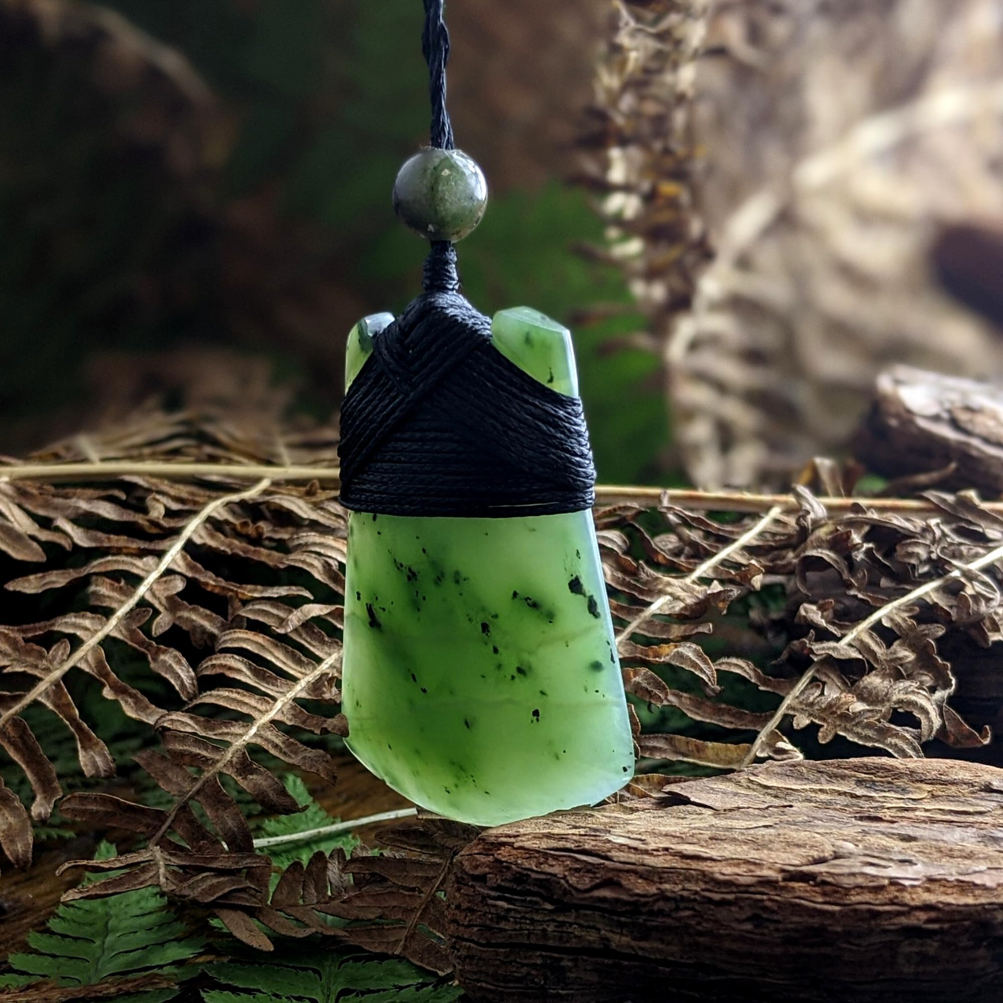 Authentic Maori Toki Blade Pendant Necklace - Hand Carved Nephrite Jade Greenstone for Men & Women | Spiritual Jewelry, Cultural Gift & Fashion Statement