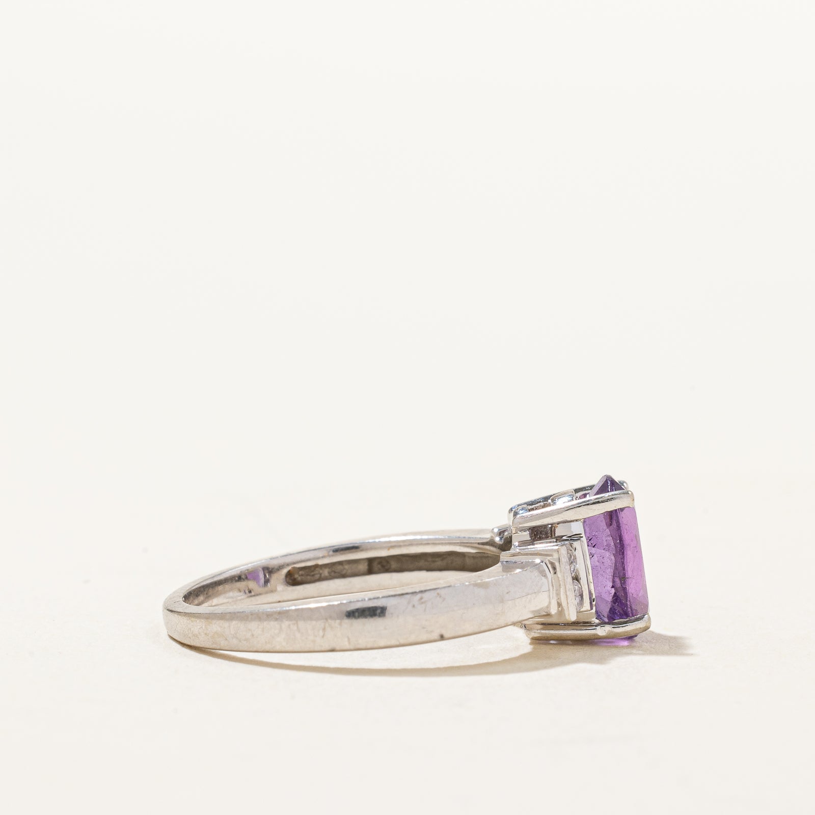 1.00ct Oval Cut Amethyst & 0.08ctw Diamond Ring - Size 6 | Elegant Purple Gemstone Jewelry for Women | Perfect for Engagement, Anniversary & Special Occasions
