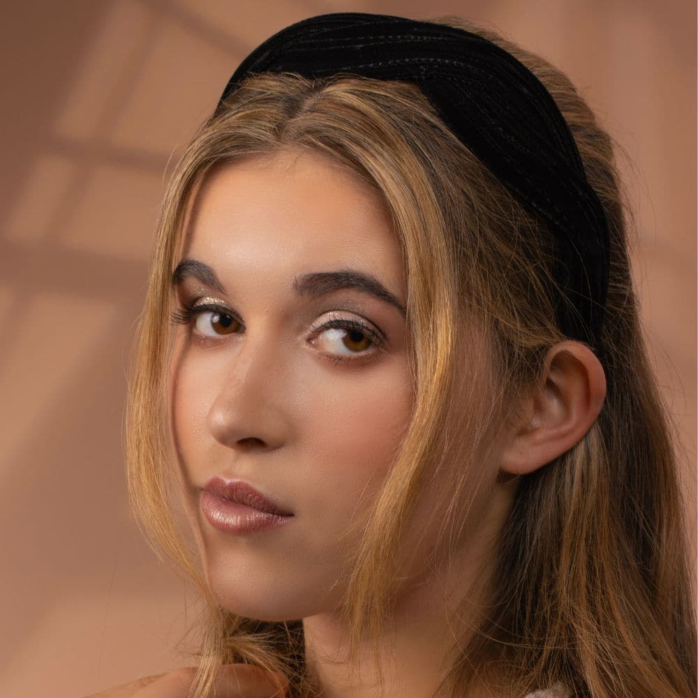 Handmade Velvet Wavy Headband for Women - Soft & Stylish Hair Accessory for Everyday Wear, Parties & Special Occasions