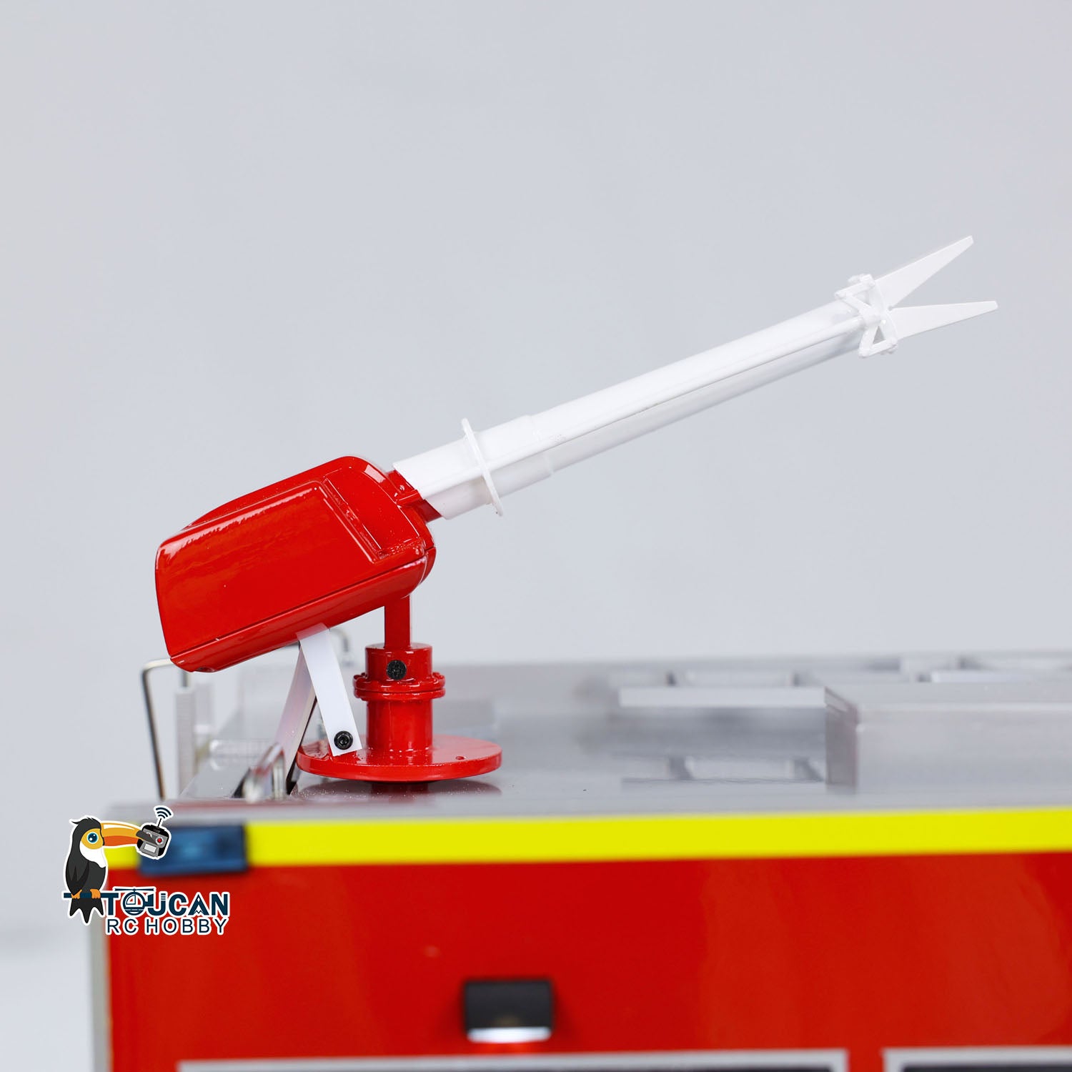1/14 Scale 6x4 RC Fire Truck with Metal Chassis - Remote Controlled Firefighting Vehicle Model with Realistic Sound & Light System | Collectible Hobby Toy for Kids & Adults, Perfect for Emergency Simulation Play and Display