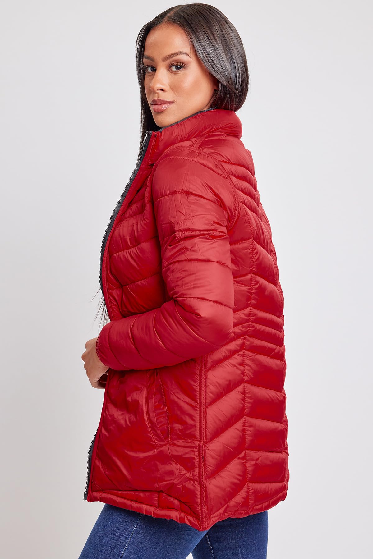 YMI Women's Reversible Puffer Jacket - Winter Warm Quilted Coat with Hood, Lightweight Insulated Outerwear for Cold Weather | Perfect for Snowboarding, Skiing & Everyday Winter Fashion