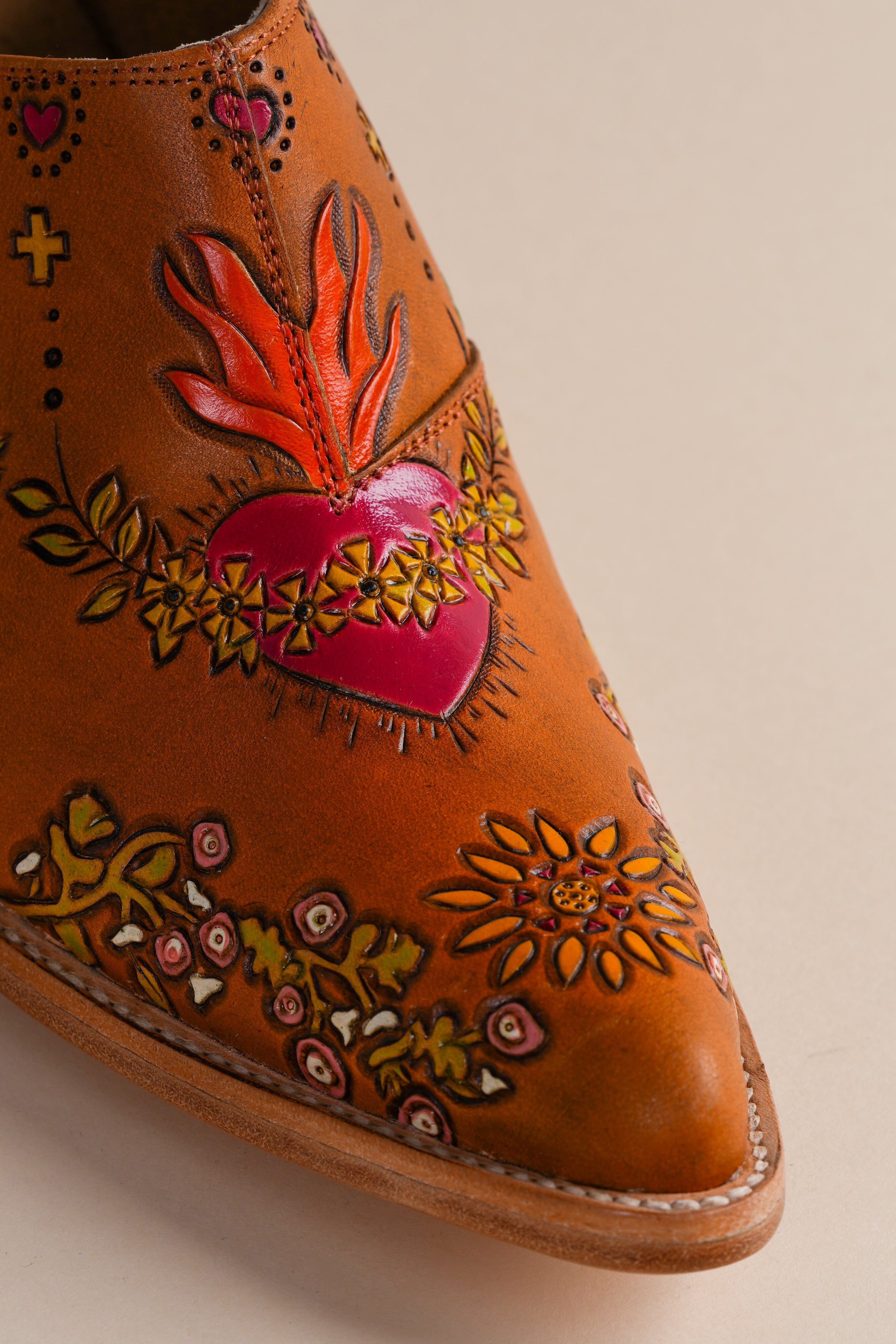 Eve Doodle Mule Slippers - Cozy Indoor/Outdoor House Shoes for Women - Perfect for Home, Lounge, and Backyard Comfort