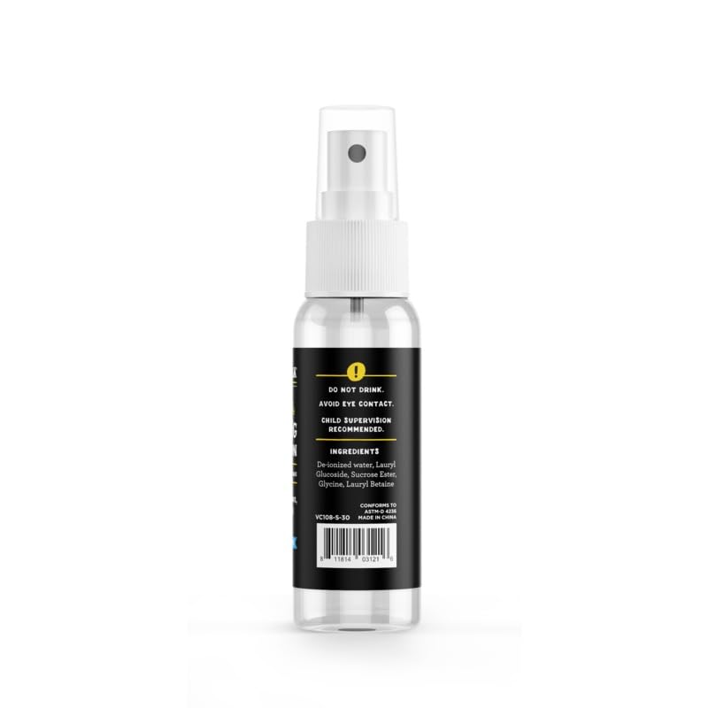 VersaChalk 100% Natural Chalkboard Cleaner Spray & Eraser Kit (30 mL) - Remove Liquid Chalk Marker from Chalkboard, Whiteboard & Blackboard - Perfect for Restaurants, Classrooms & Office Signs