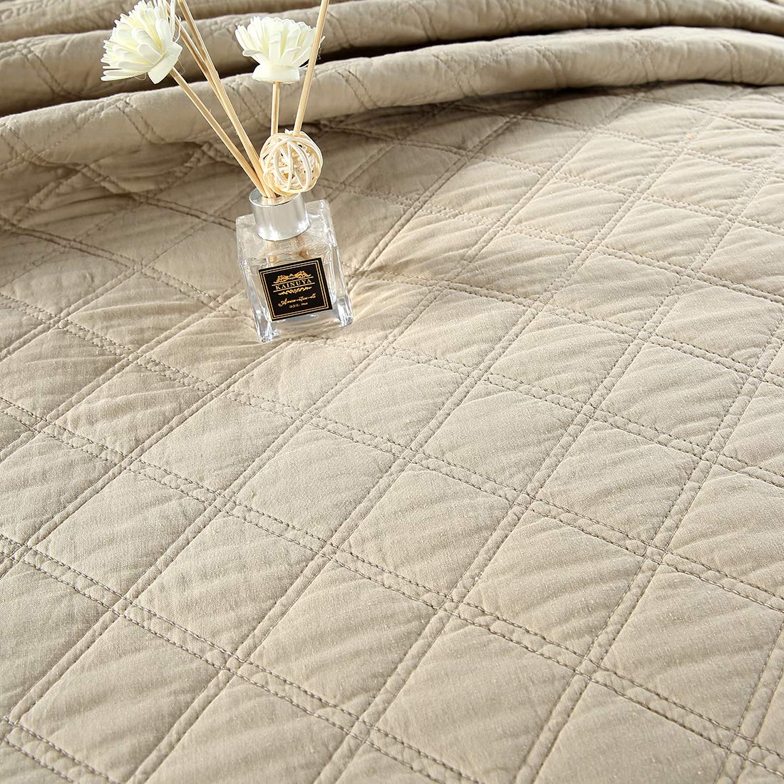 VCTOPS 100% Cotton Floral Embroidered Quilt Set - 3-Piece King Size Reversible Diamond Pattern Quilted Bedspread Coverlet with Matching Pillow Shams, Soft & Breathable Bed Cover for All Seasons (King, Khaki) - Perfect for Master Bedroom, Guest Room & Cozy Home Decor