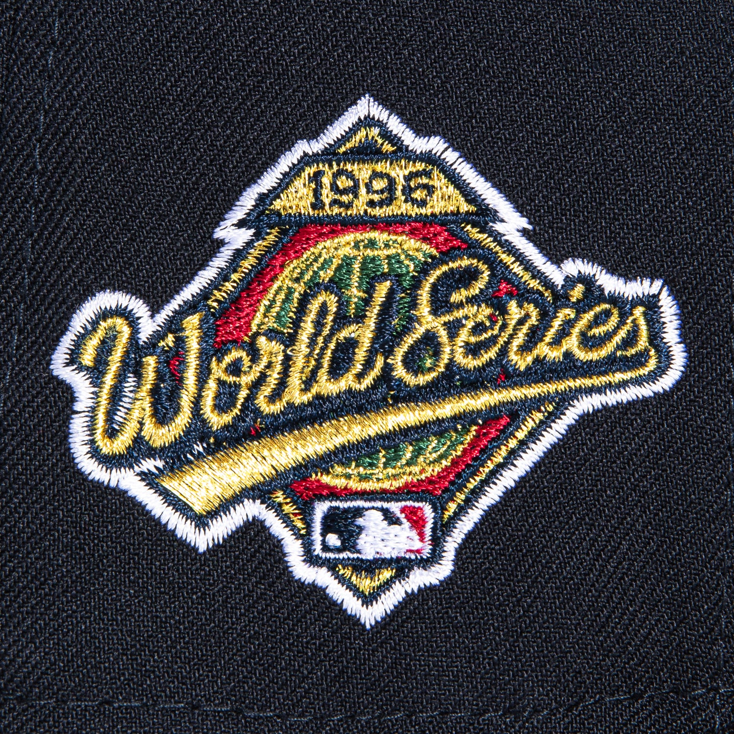 New Era 59Fifty New York Yankees 1996 World Series Patch Baseball Cap - Navy Blue & Camo Design for Men's Fashion & Sports Fan Collection | Perfect for Baseball Games, Streetwear & Yankees Memorabilia