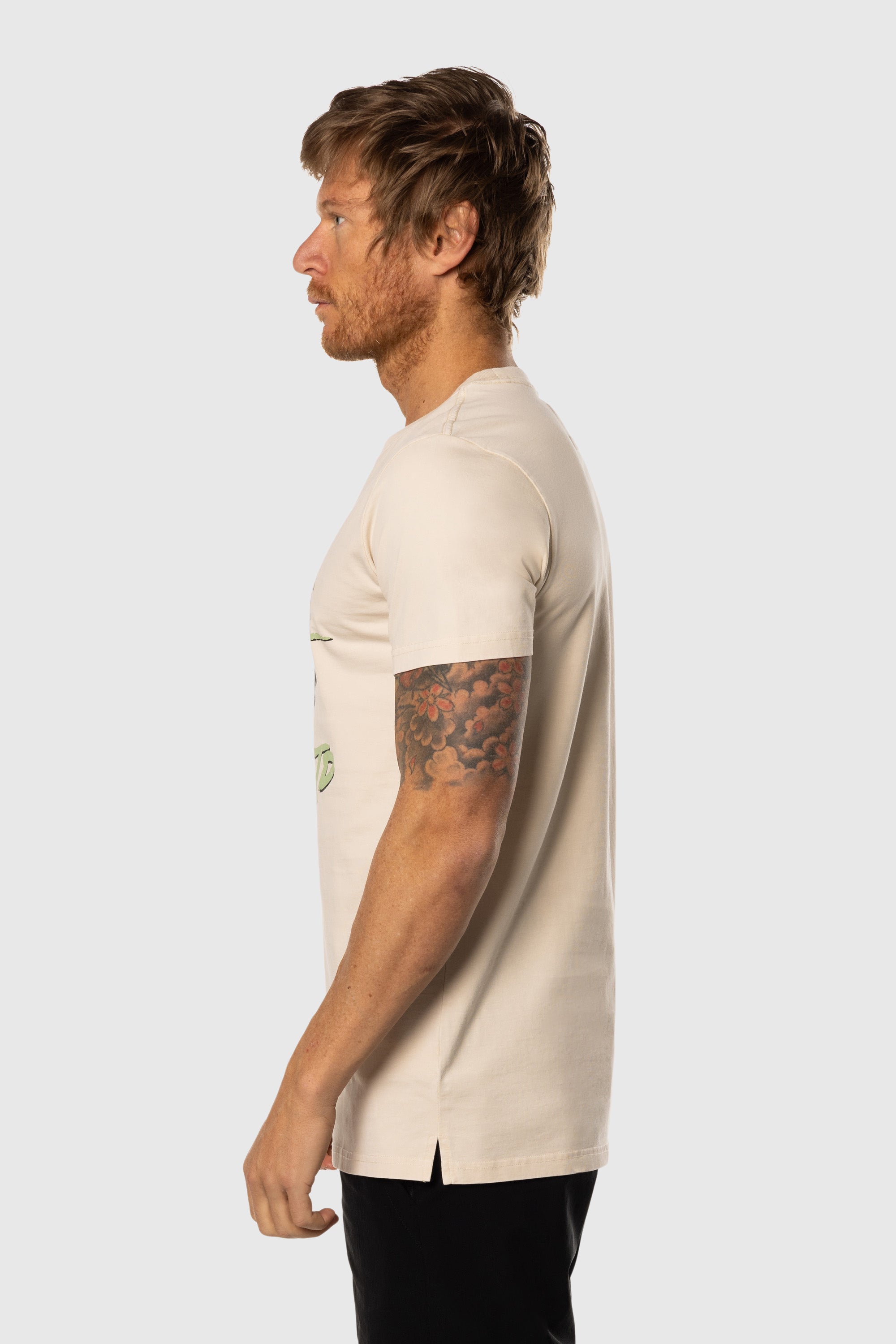 Vintage Black Logo Palm Print T-Shirt - Soft Cotton Tee for Men & Women - Casual Streetwear for Everyday Wear