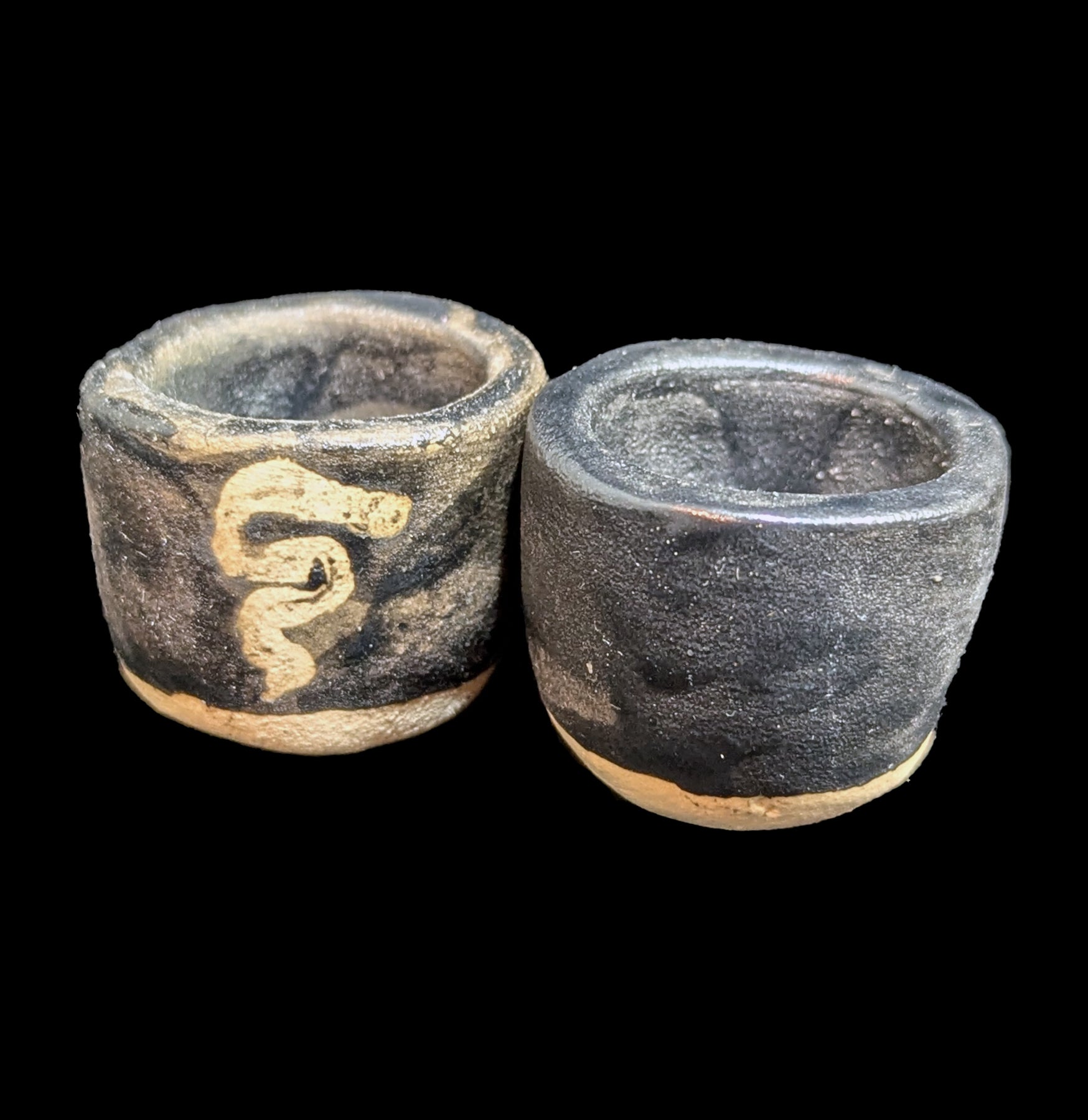 Elegant Matte Black Ceramic Snake Candle Holder - Perfect for Home Decor, Halloween, and Gothic Themed Parties