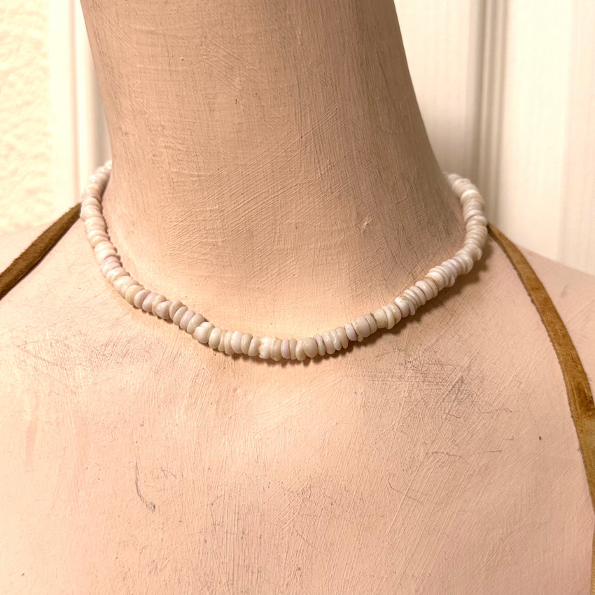 Vintage Hawaiian Puka Shell Necklace 14.5