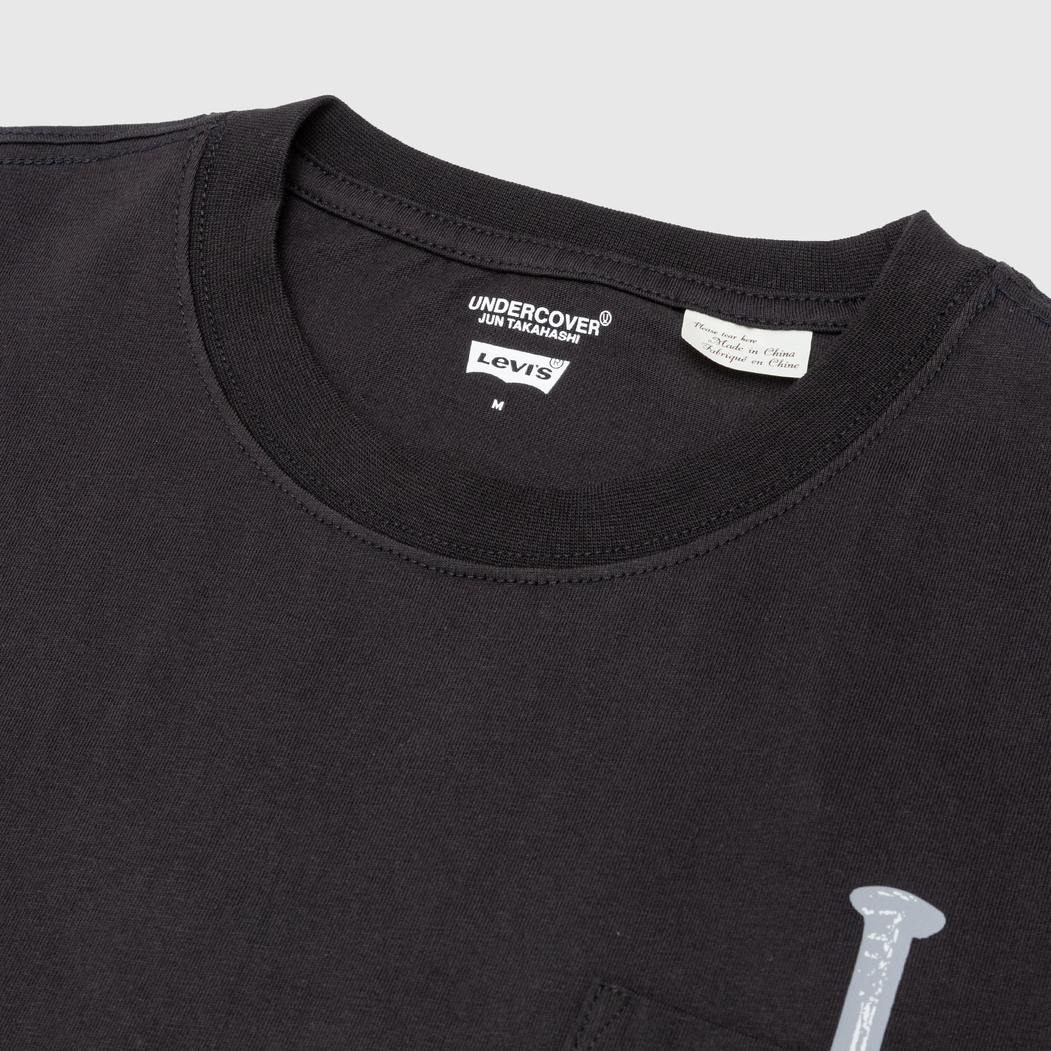 UNDERCOVER Black Short Sleeve T-Shirt for Men - Stylish Casual Tee for Everyday Wear, Streetwear, and Outfits
