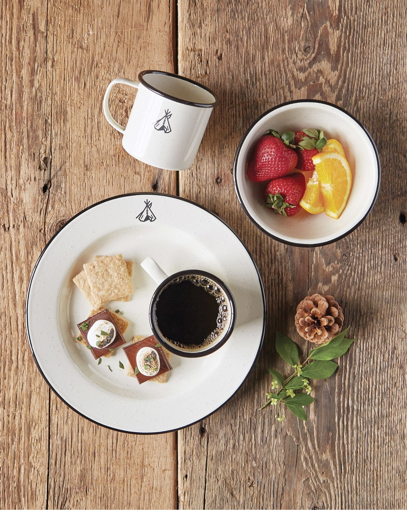 Vintage Style Enamelware Dishes - Tepee Camp Pendleton Collection | Durable & Lightweight for Camping, Picnics & Outdoor Adventures