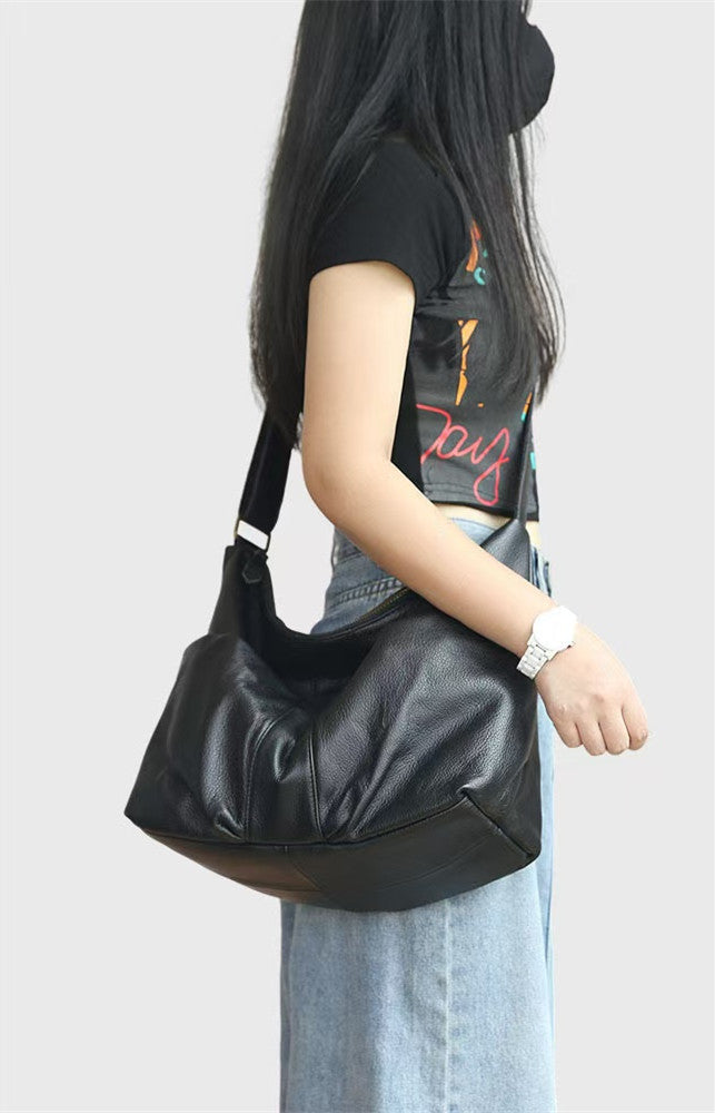 Classic Roomy Shoulder Purse for Women - Large Capacity Crossbody Bag - Fashionable & Practical Handbag for Work, Travel & Everyday Use