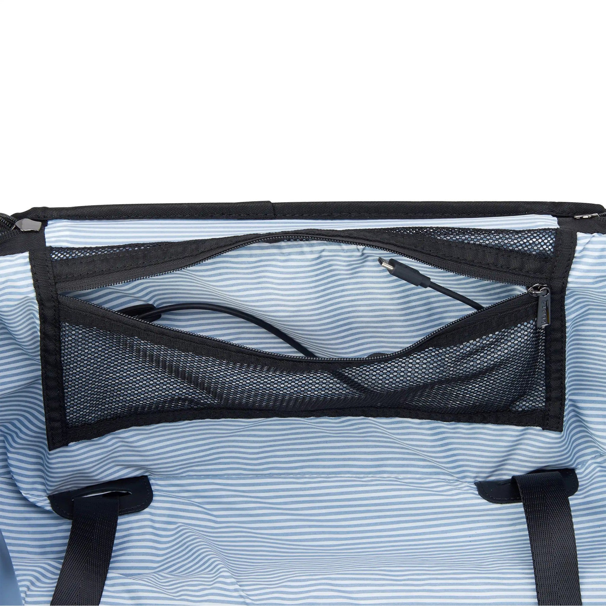 Delsey Wagram Expandable Carry On Spinner Luggage - Lightweight 20
