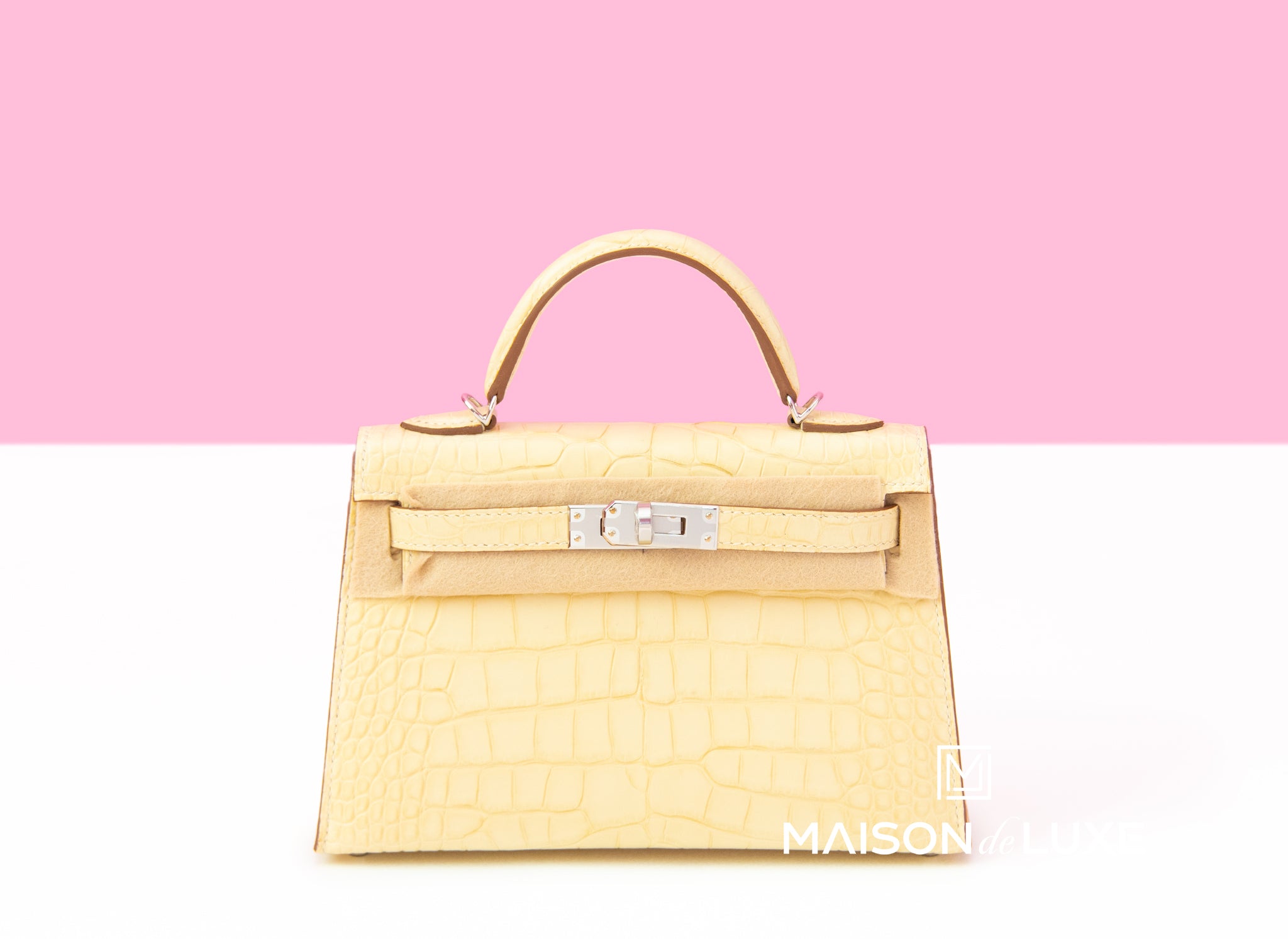 Hermes Mini Kelly II 20 Handbag in Vanille Matte Alligator Leather - Luxury Crossbody Bag for Women, Perfect for Evening Events & Special Occasions