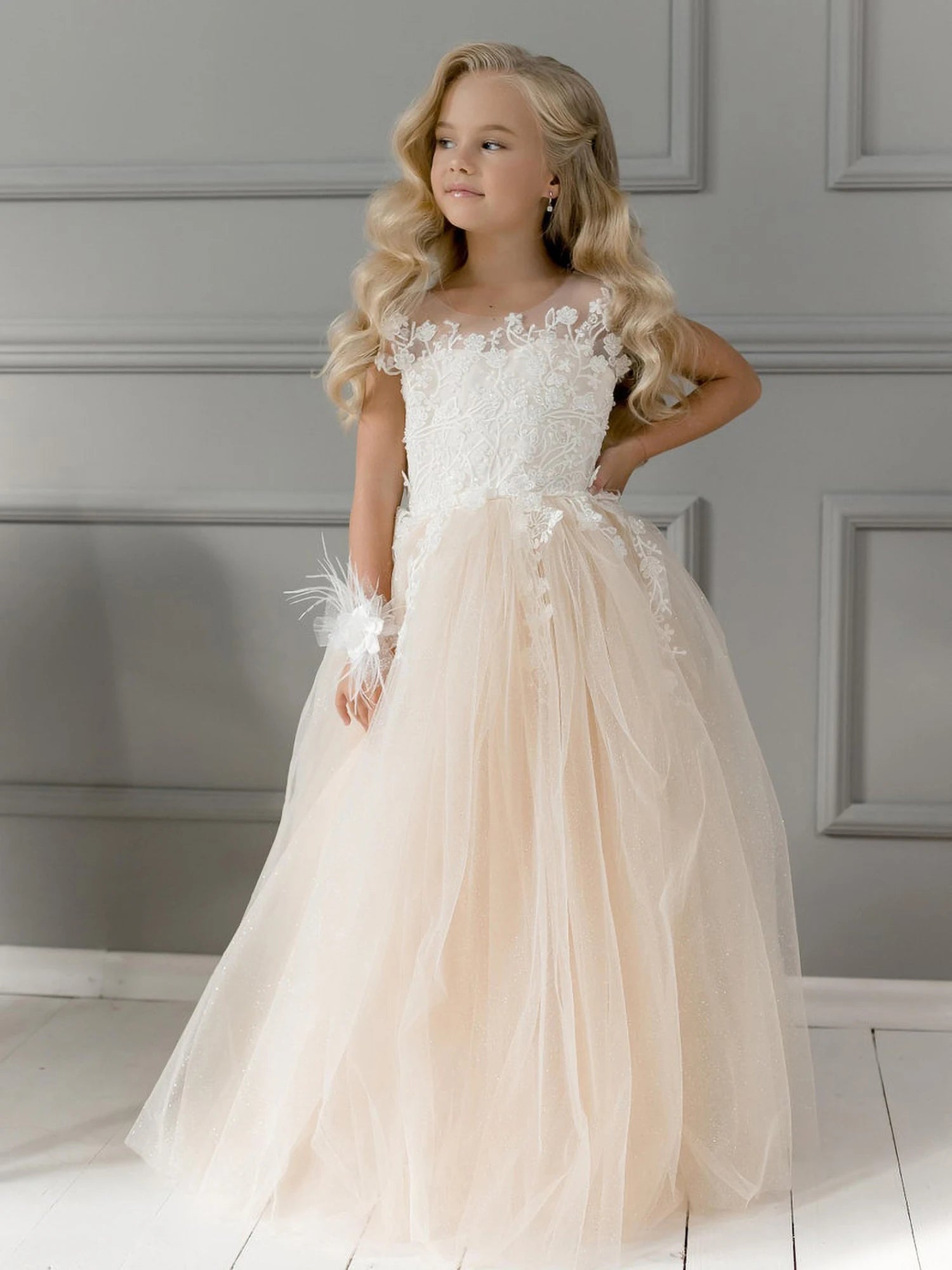 Elegant Ball Gown with Bow Back - Flower Girl Dress for Weddings, Parties & Special Occasions