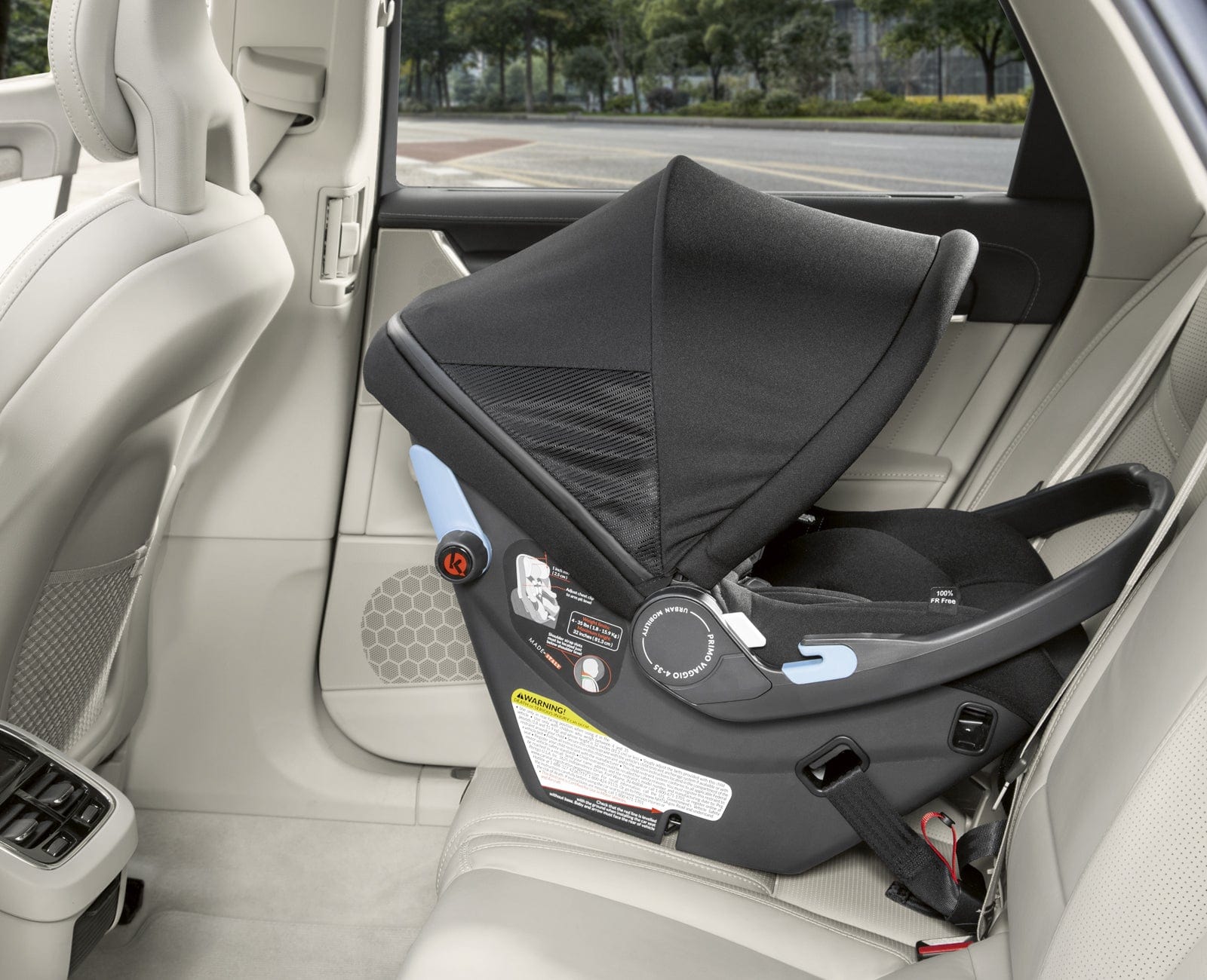 Peg Perego Primo Viaggio 4/35 Urban Mobility Infant Car Seat - Safe & Comfortable Baby Car Seat for Newborns to 35 lbs - Perfect for City Travel & Daily Commutes