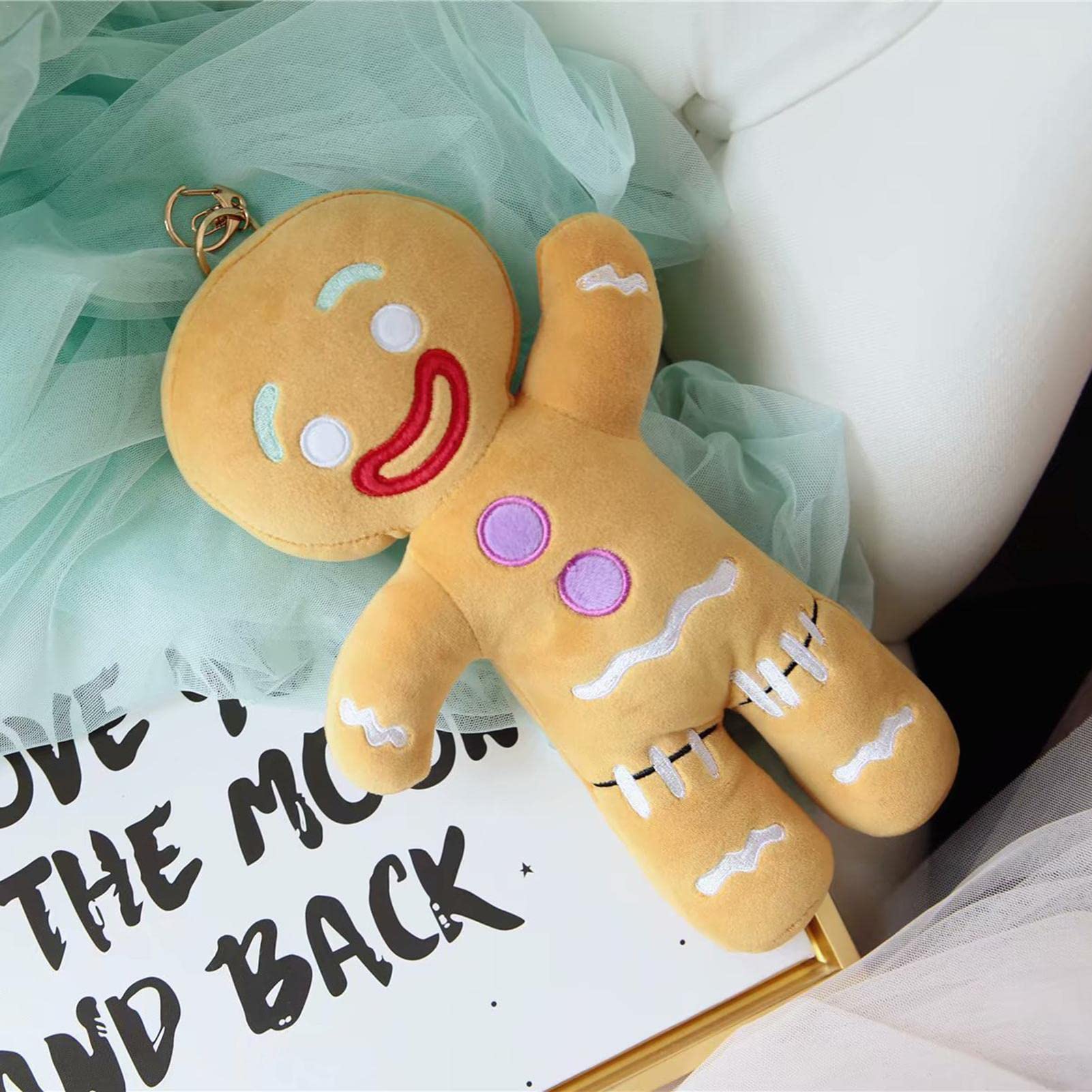 Voiakiu Christmas Gingerbread Man Plush Toy - Soft Stuffed Doll for Holiday Decorations, Festive Home Decor & Cozy Gift Idea | Perfect for Tree Ornaments, Stocking Stuffers & Seasonal Celebrations