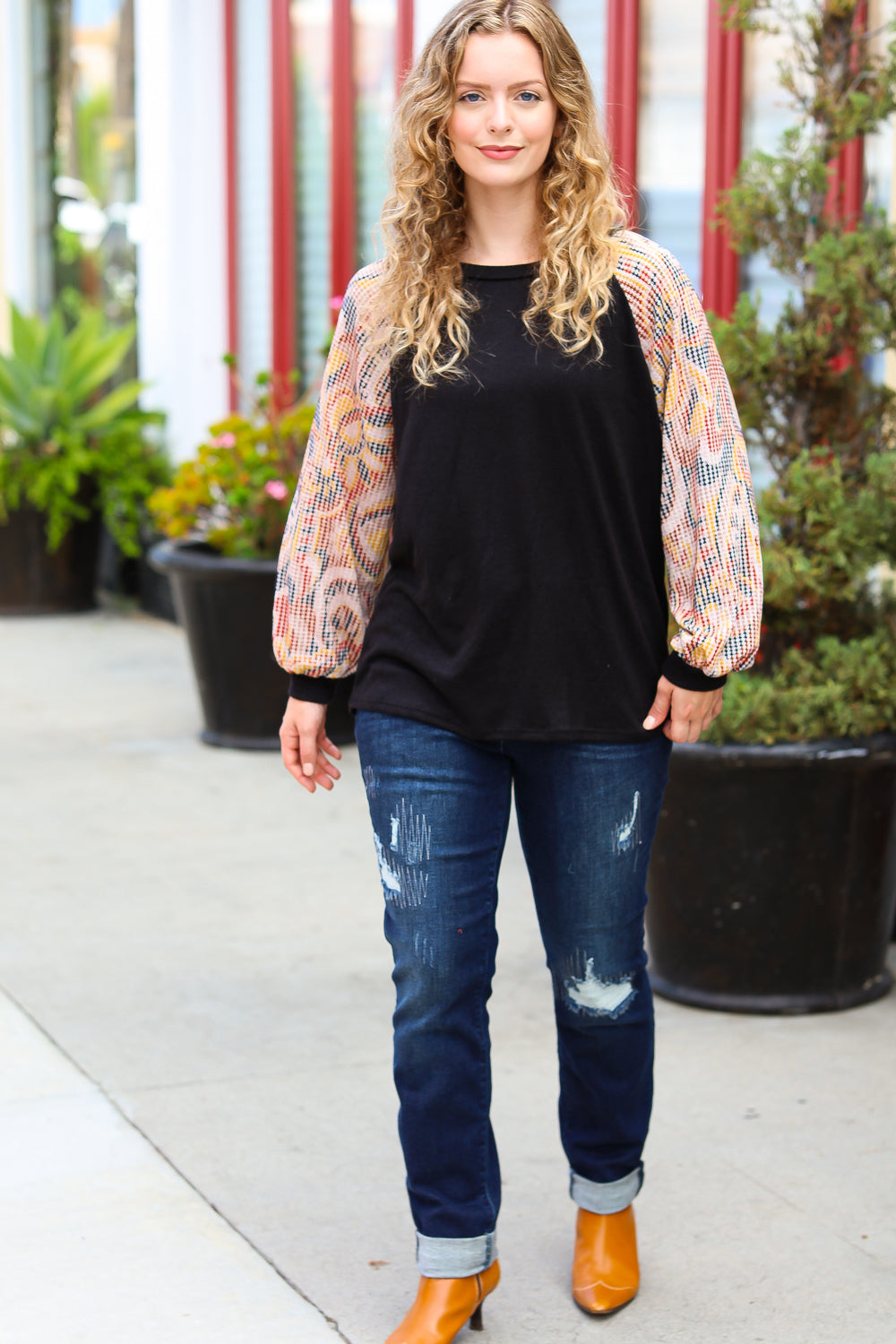 Stylish Black Abstract Print Textured Bubble Sleeve Top for Women | Trendy Blouse for Party, Date Night & Casual Outfits | Fashionable Long Sleeve Shirt for Fall & Winter