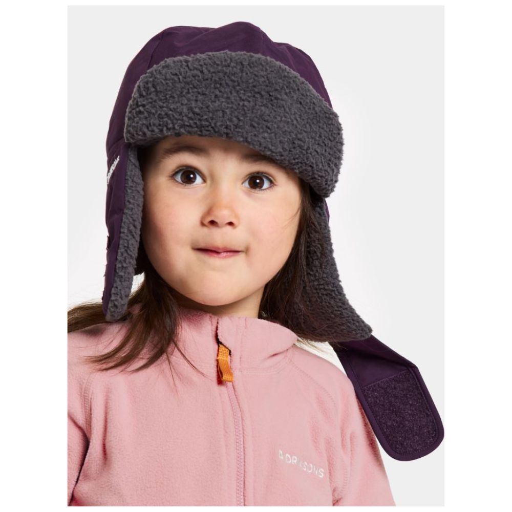 Didriksons Biggles Winter Hat for Men & Women - Warm Plumb Beanie for Cold Weather - Perfect for Skiing, Snowboarding & Outdoor Activities