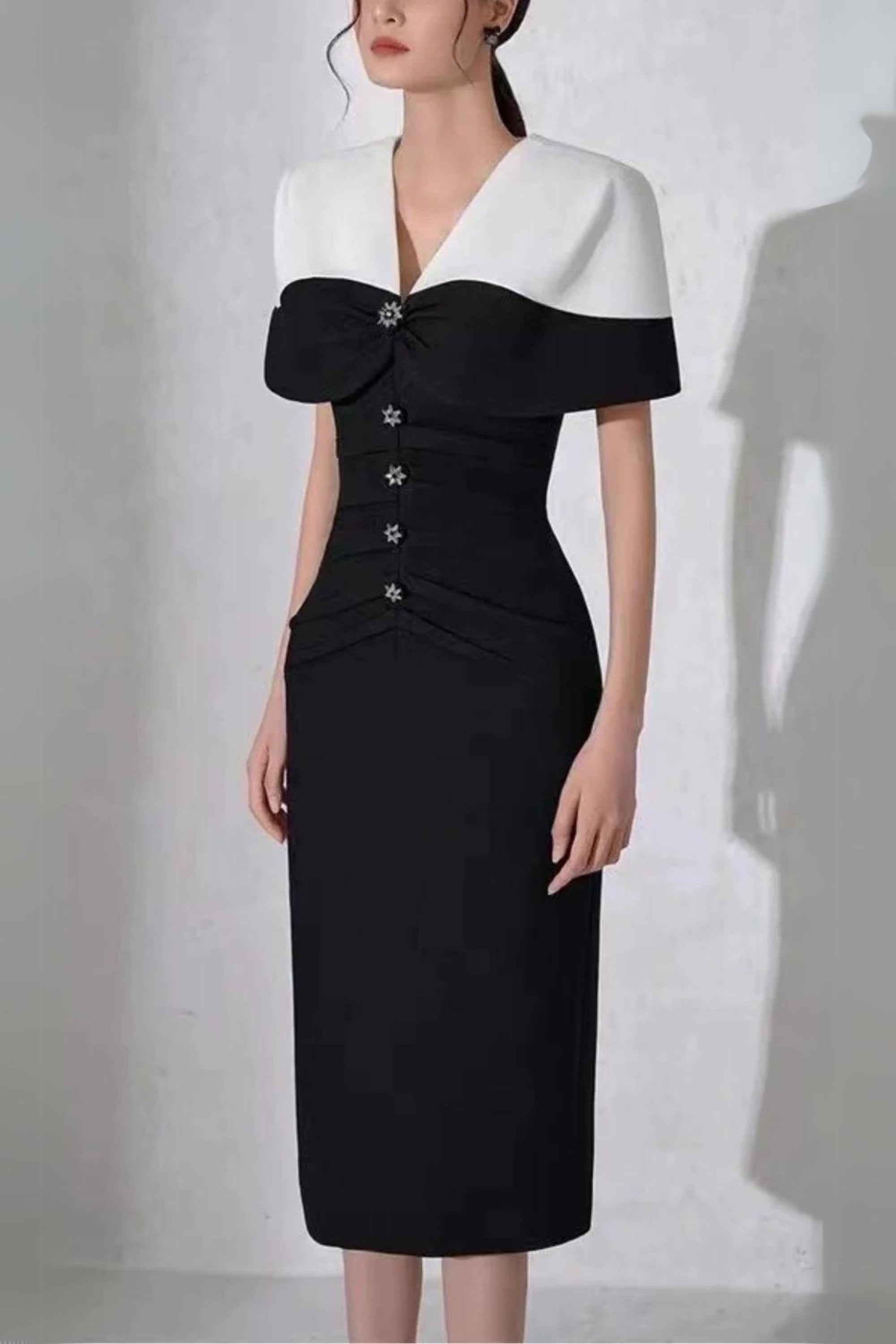 Elegant Cape Coat & Suspenders Two-Piece Dress Set for Women | Vintage-Inspired Outfit for Parties, Weddings & Special Occasions