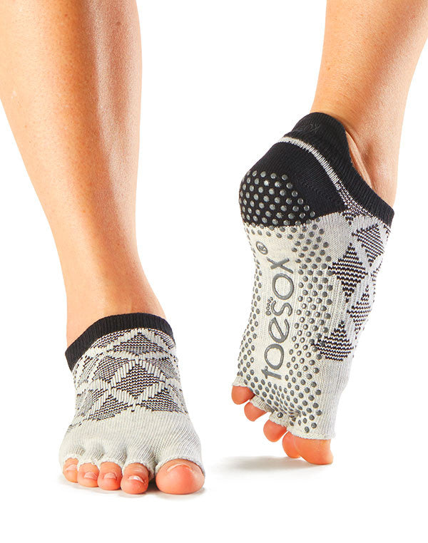 ToeSox Low Rise Grip Socks for Yoga, Pilates & Barre - Non-Slip Workout Socks with Arch Support for Women