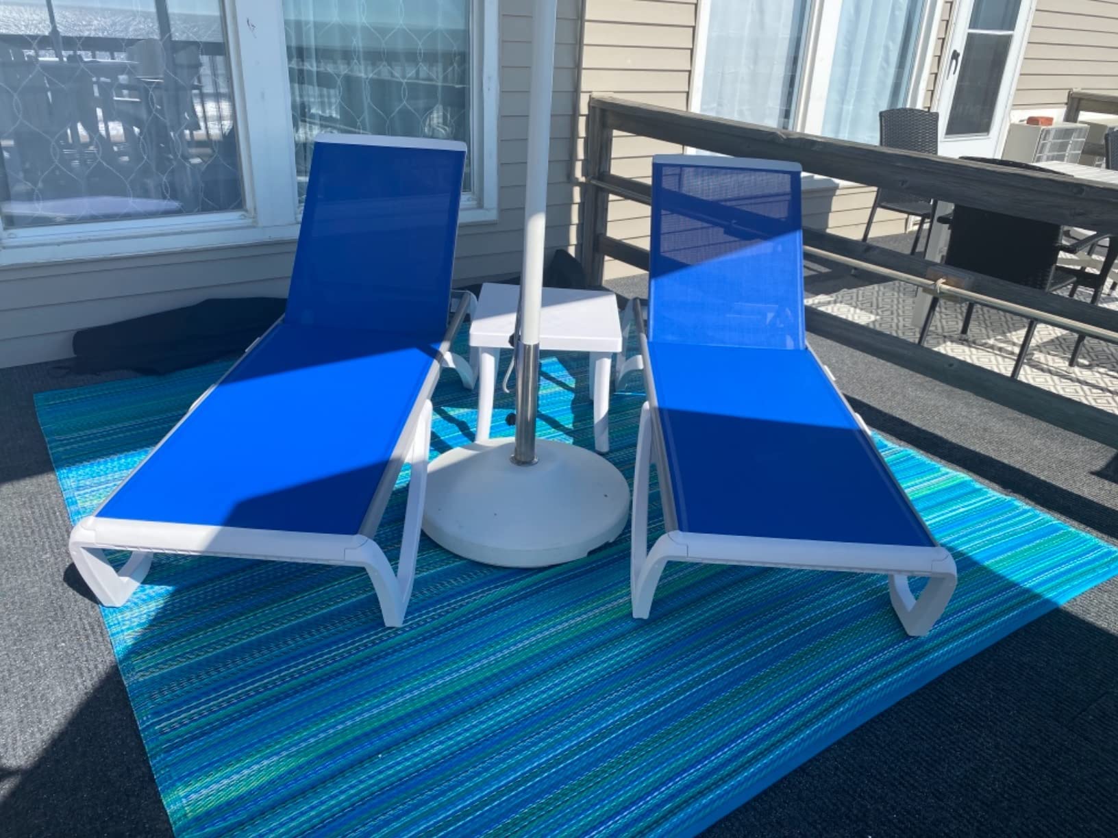 **Domi Outdoor Living Adjustable Aluminum Patio Chaise Lounge - Lightweight Plastic Pool Lounge Chair Set (2 Blue Lounges with Side Table) - Perfect for Backyard, Poolside & Beach Relaxation**