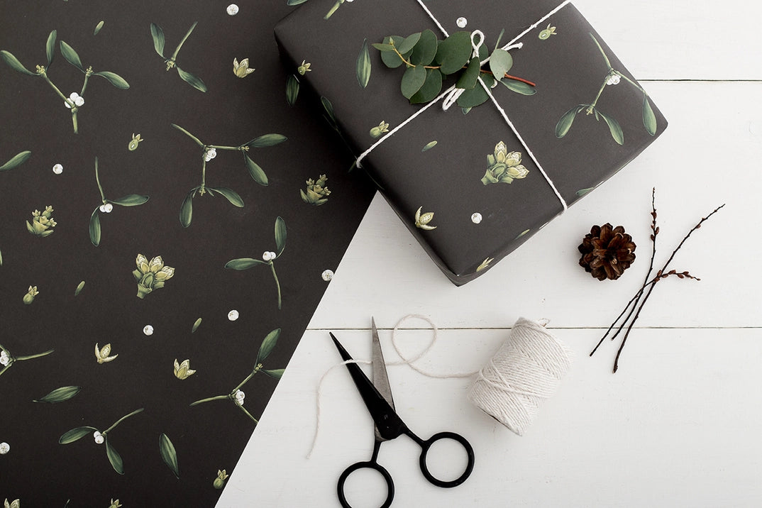 Premium Mistletoe Black Christmas Gift Wrapping Paper - Elegant Holiday Present Wrap for Gifts, Parties & Festive Decorations