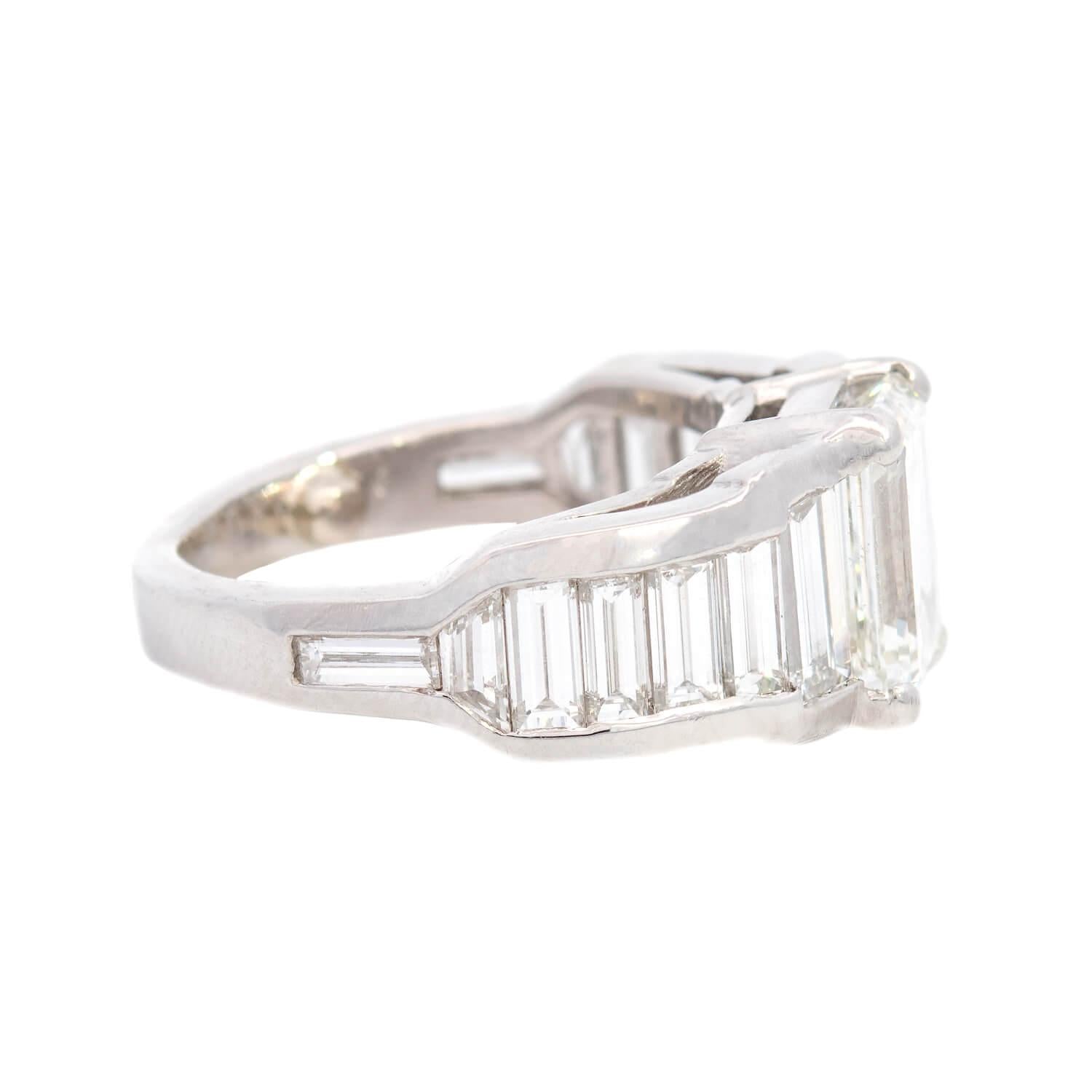 5.59ctw Platinum Emerald and Diamond Engagement Ring for Women - Vintage Style Wedding Band, Anniversary Gift, Proposal Jewelry (Perfect for Bridal, Valentine's Day & Special Occasions)