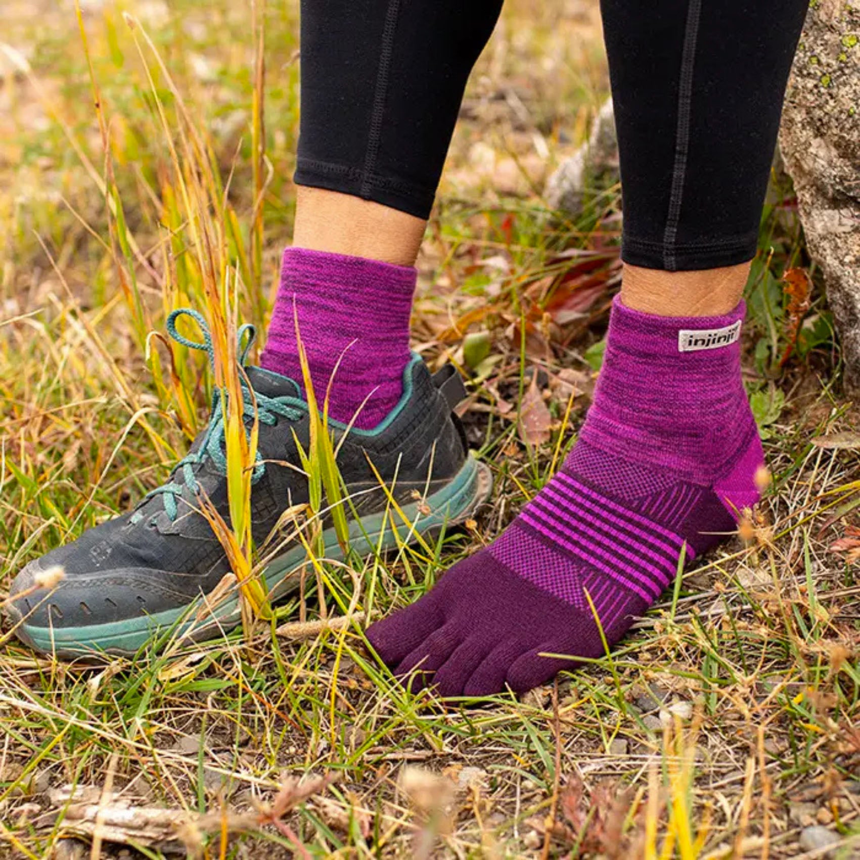 Women's Injinji Trail Midweight Mini Crew Socks - Toe Socks for Hiking, Running & Outdoor Activities - Breathable & Cushioned Performance Socks