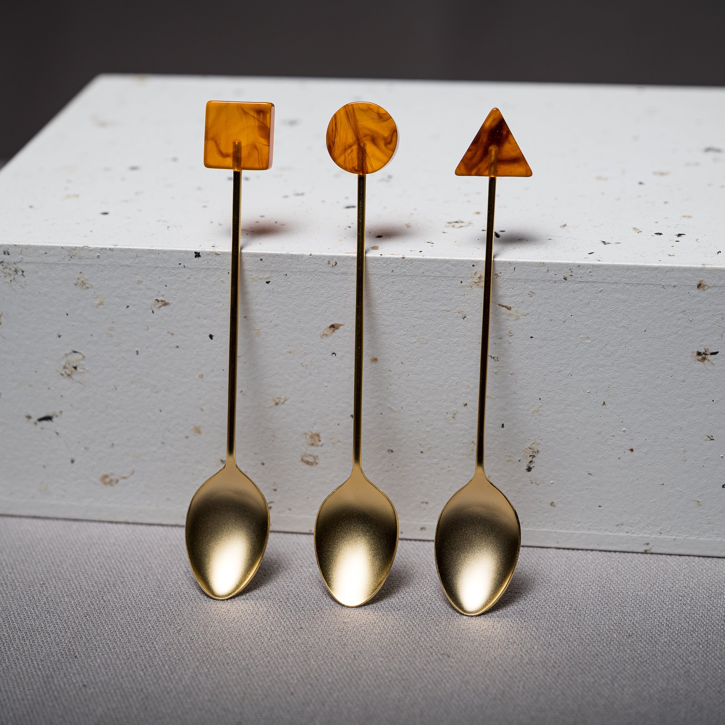 Premium Matte Gold Teaspoon Set with Acrylic Block - 9-Piece Elegant Tea Spoon Collection for Coffee, Dessert, and Tea Party Serving - Perfect for Home, Restaurant, and Gift Giving