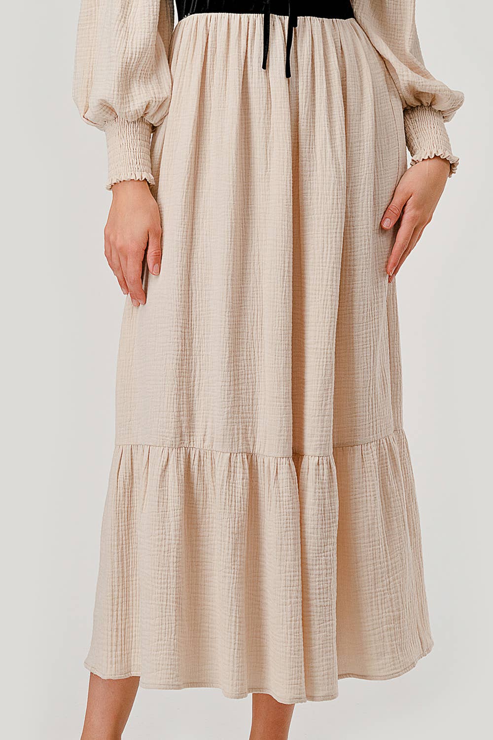 Color Block Tiered Midi Dress Wd61556 Oatmeal Black S - Stylish Flowy Summer Dress for Women, Perfect for Beach Vacations, Date Nights & Casual Outings
