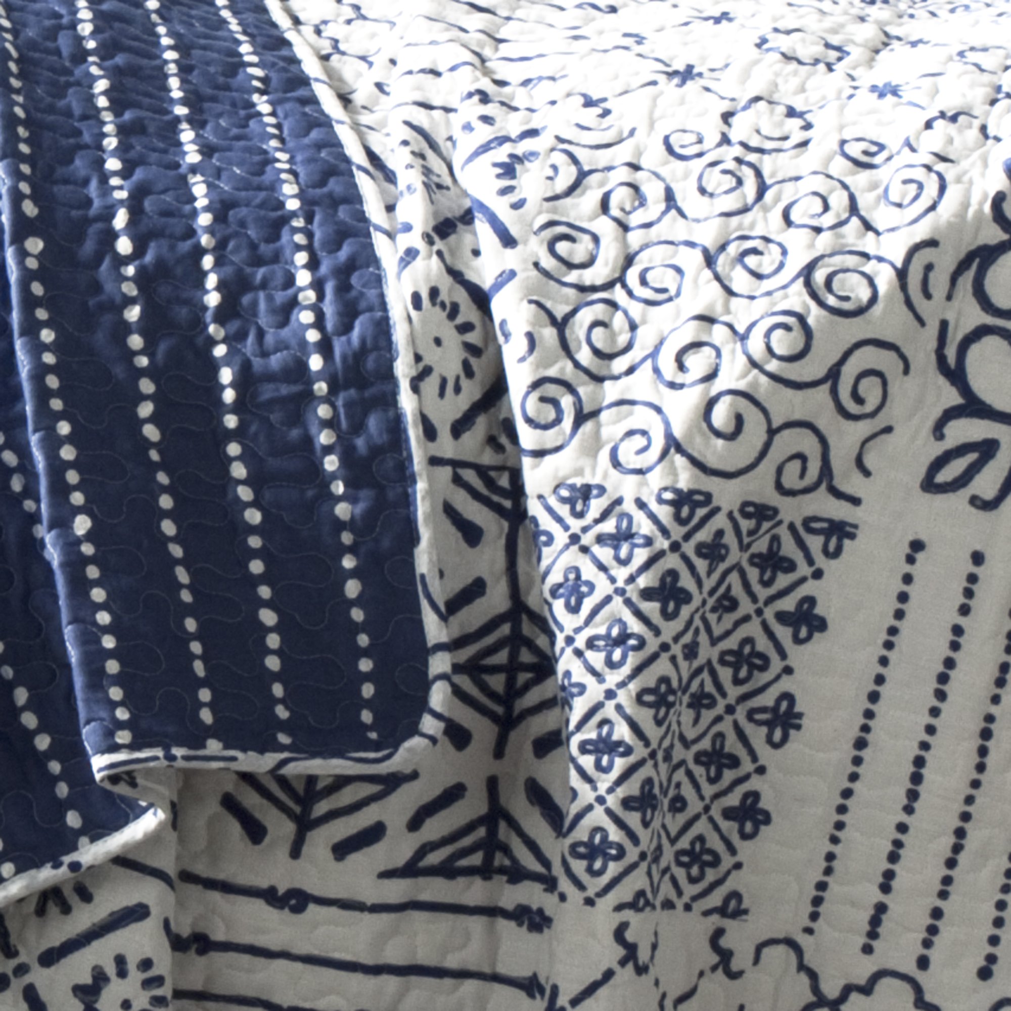 Lush Decor Reversible Blue Quilt Set - Full Queen for Cozy Bedroom