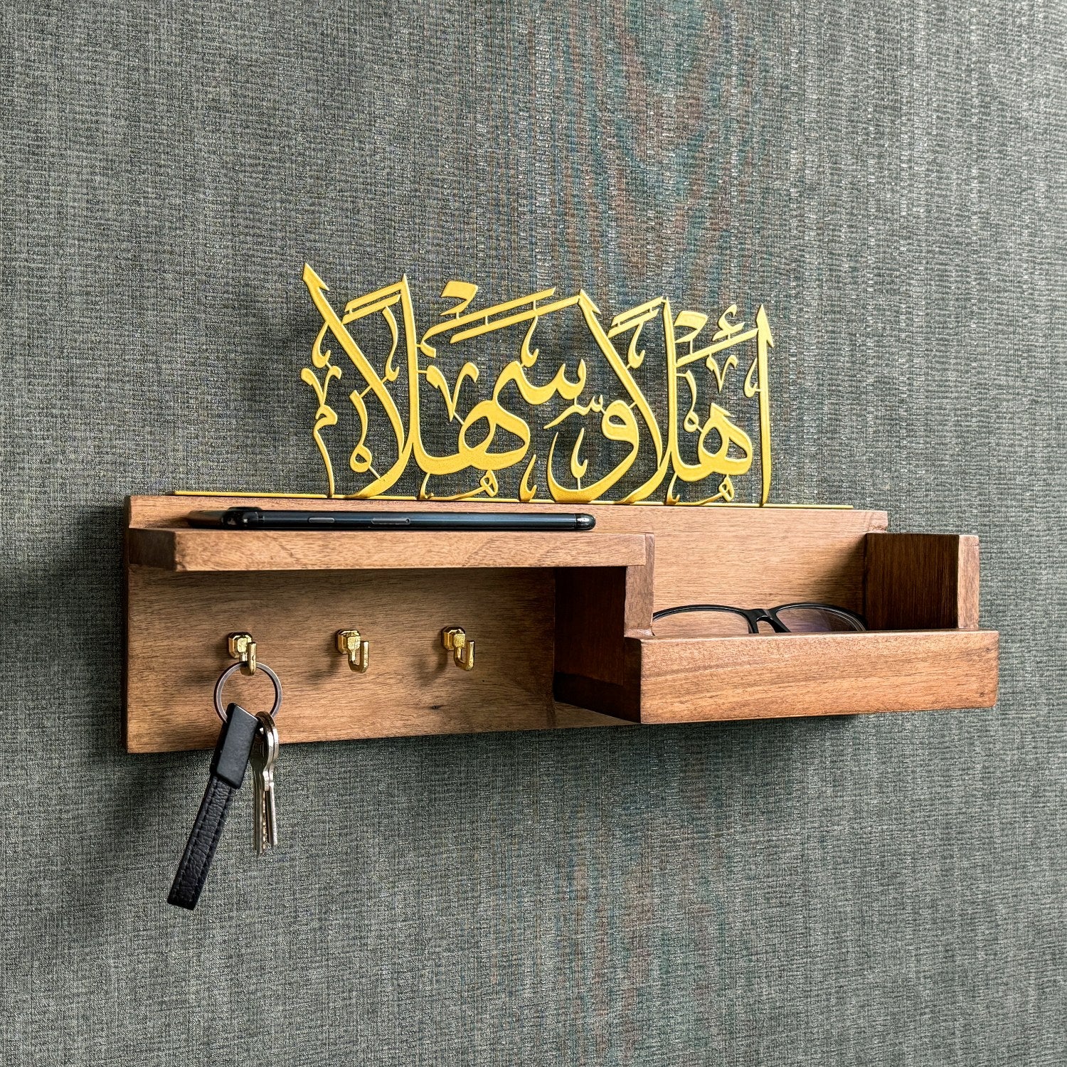 Wooden Key Holder with Arabic Calligraphy - Ahlan Wa Sahlan Islamic Home Decor for Wall Mounting | Perfect for Entryway, Living Room & Muslim Household Organization