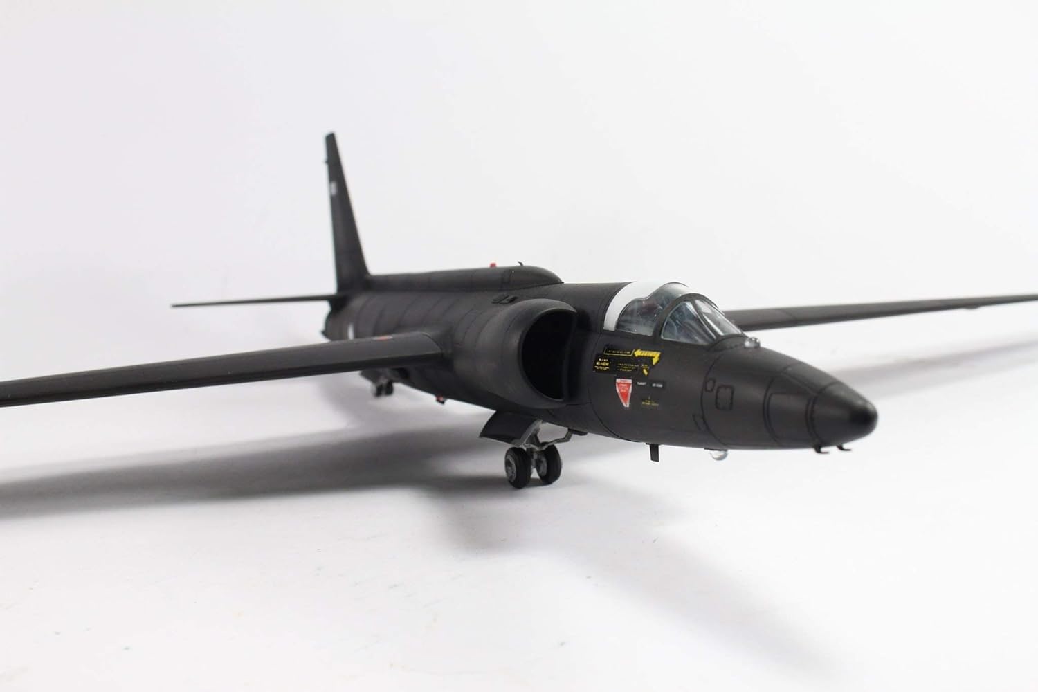 1/48 Scale AFV AR48114 U-2C Dragon Lady Spy Plane Model Kit - Perfect for Aviation Enthusiasts & Military Collectors, Great for Display, Gifts, and Historical Dioramas